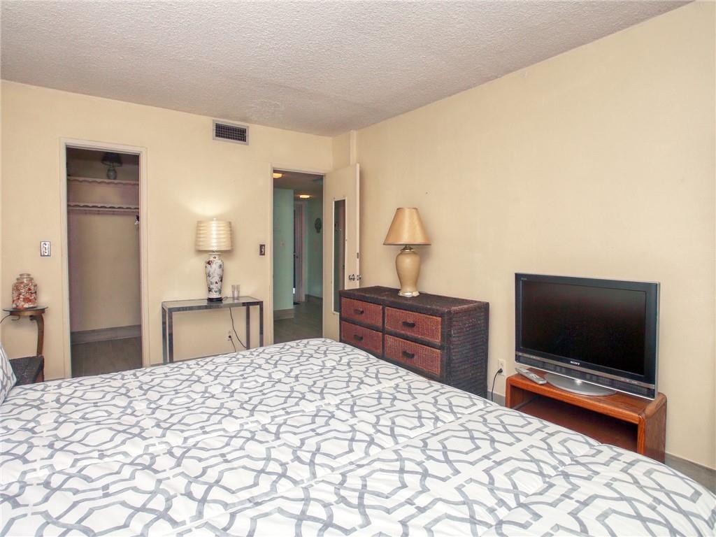 SKY RANCH APTS - Residential