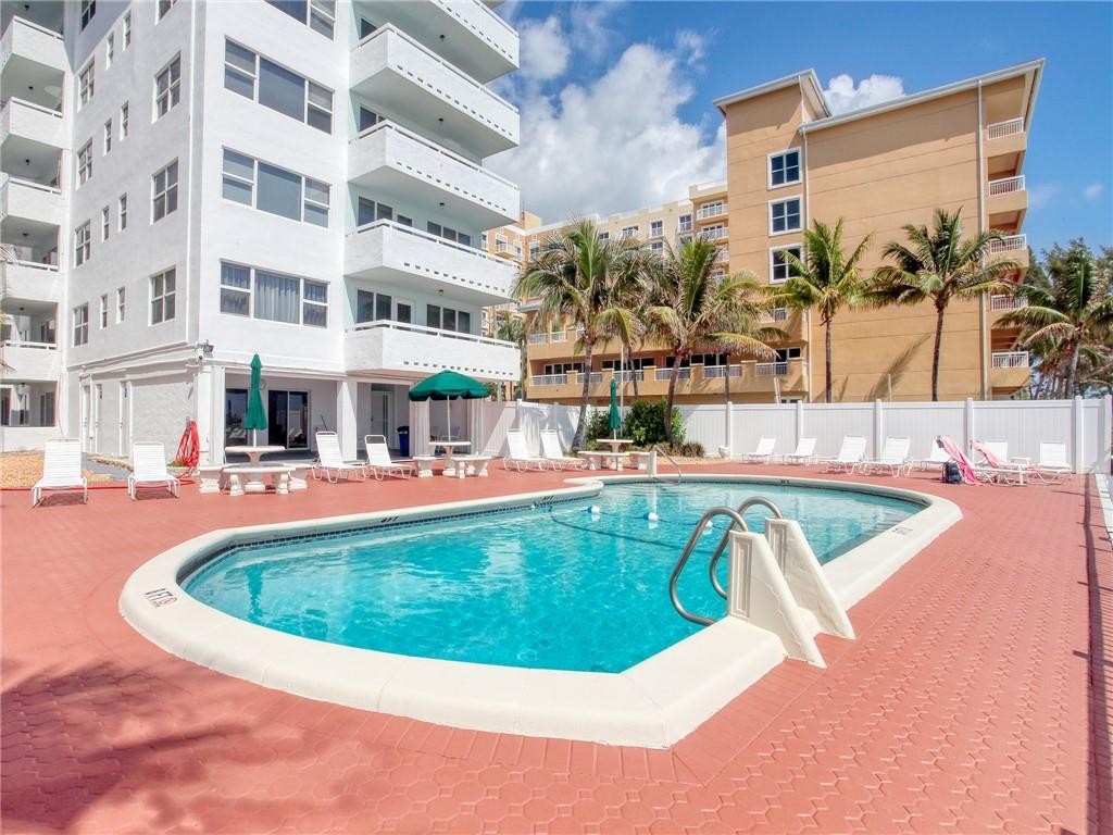 SKY RANCH APTS - Residential