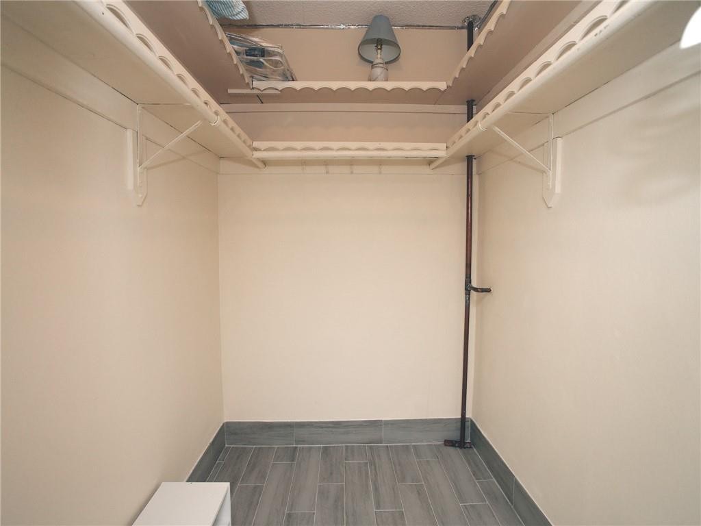 SKY RANCH APTS - Residential