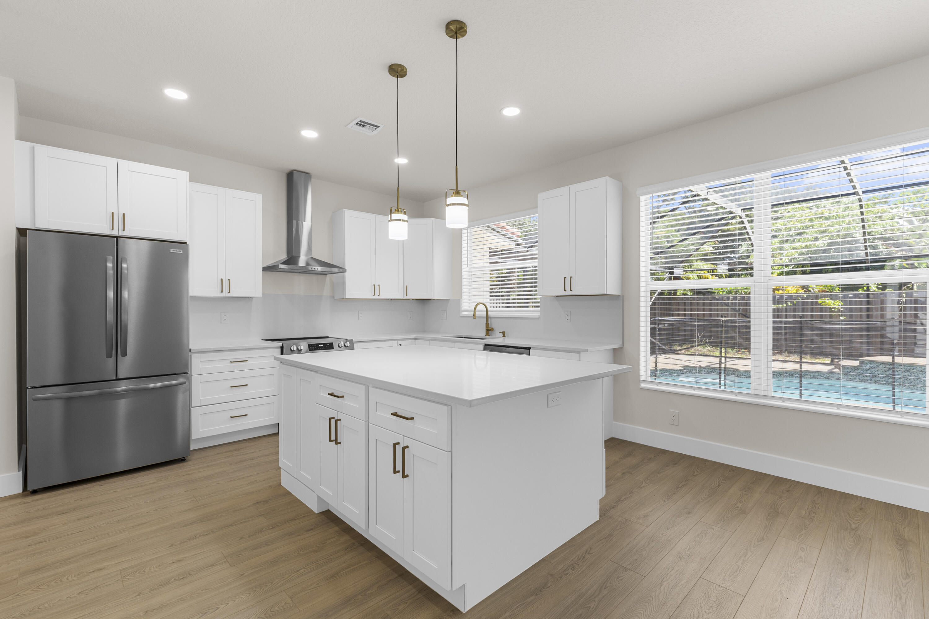 LAKE CHARLESTON TRS T AND V 2 - Residential
