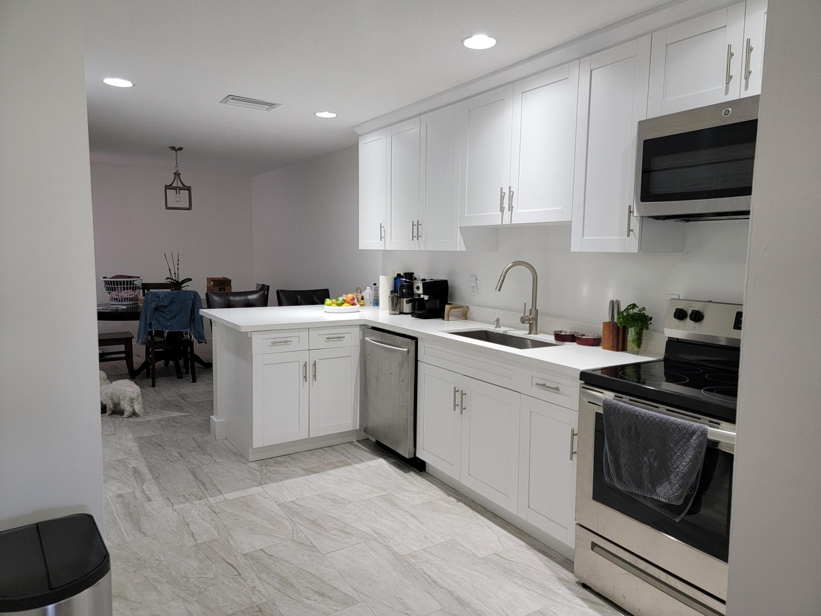 CASA SUL LAGO CONDO - Residential Lease