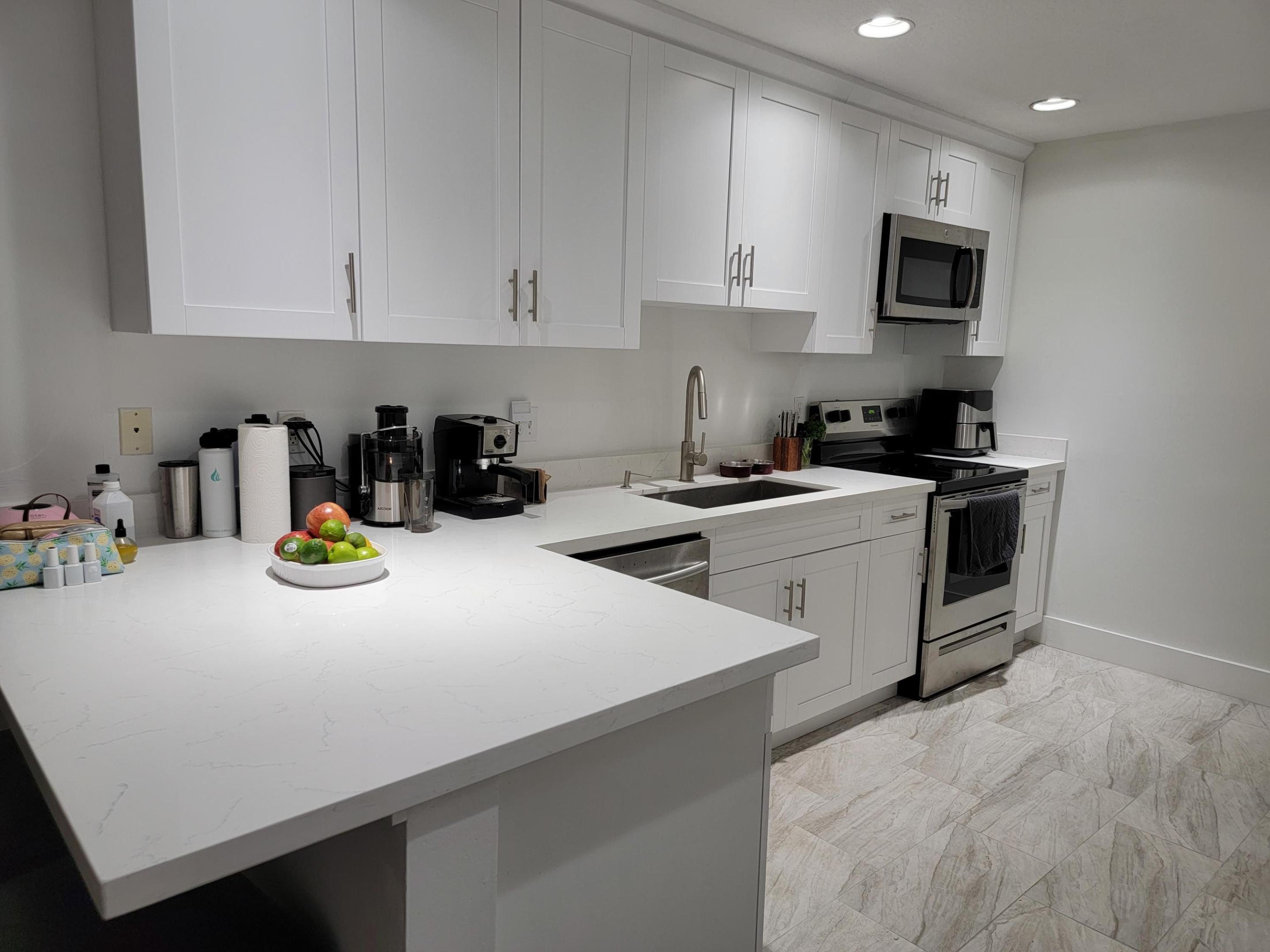 CASA SUL LAGO CONDO - Residential Lease