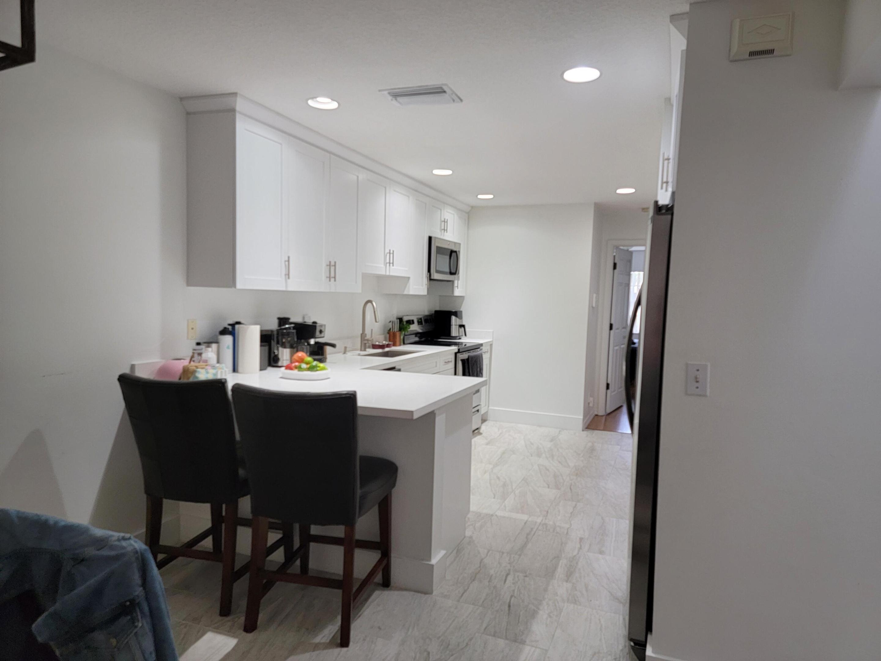 CASA SUL LAGO CONDO - Residential Lease
