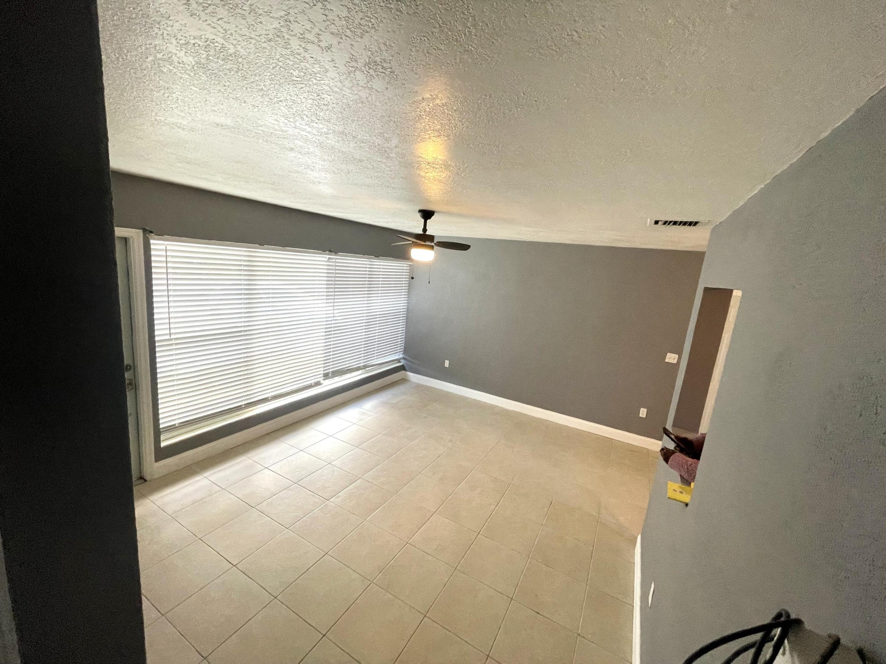 SEMINOLE MANOR 2 - Residential