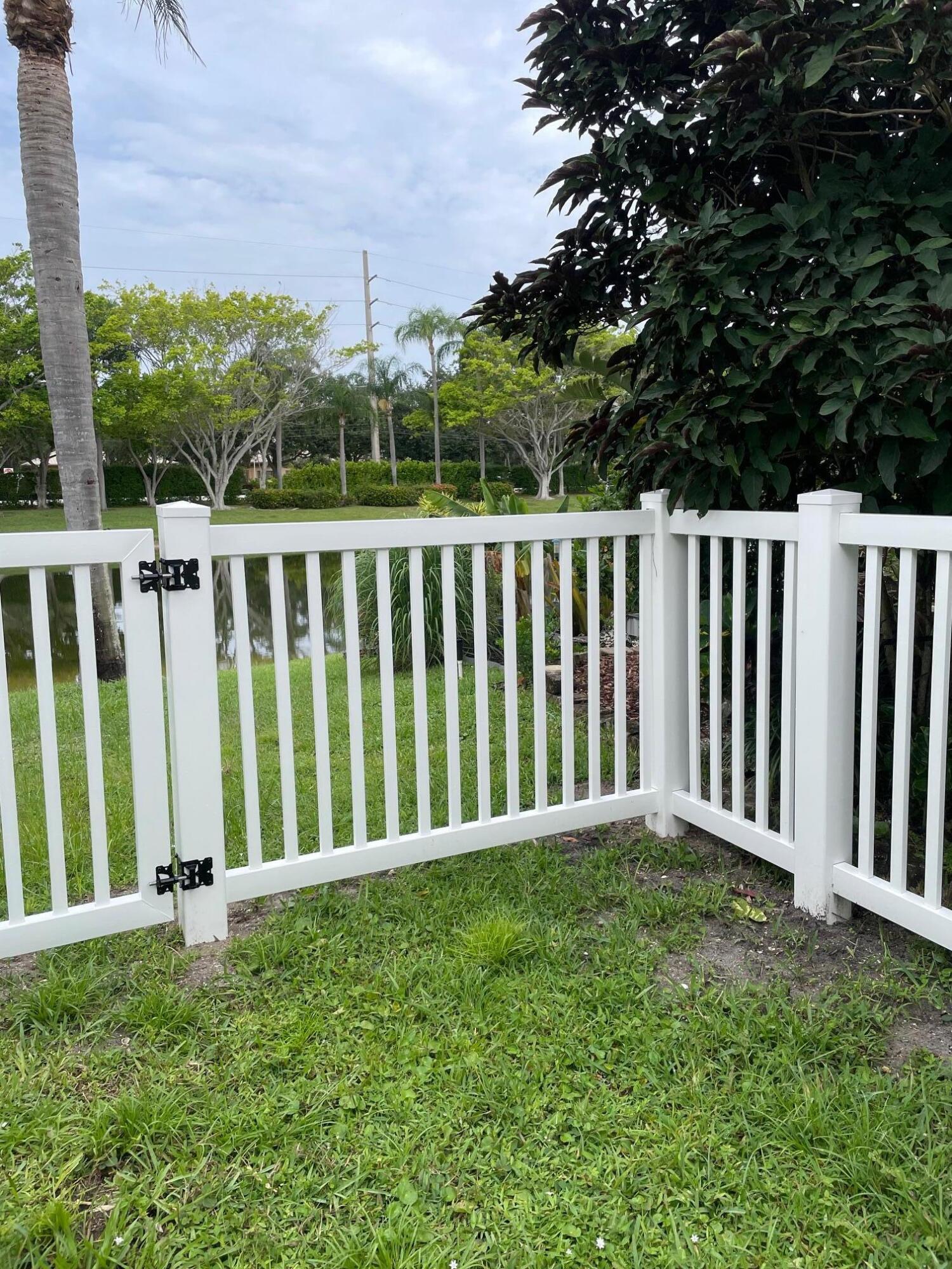 LANSDOWNE - Residential Lease