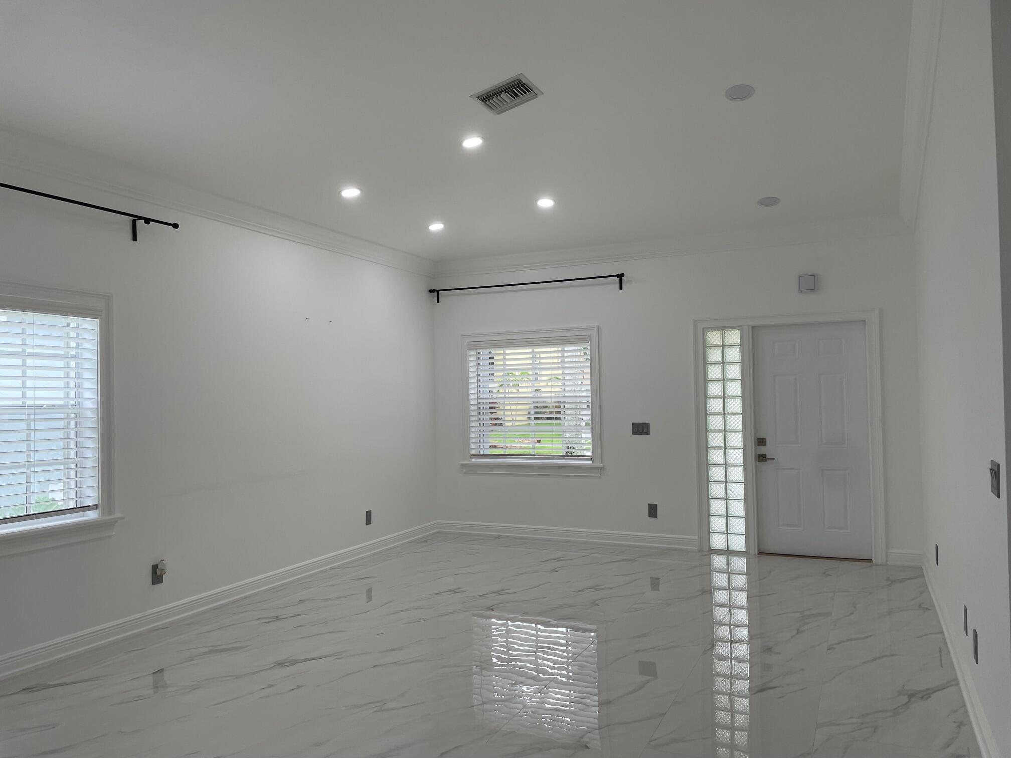 LANSDOWNE - Residential Lease