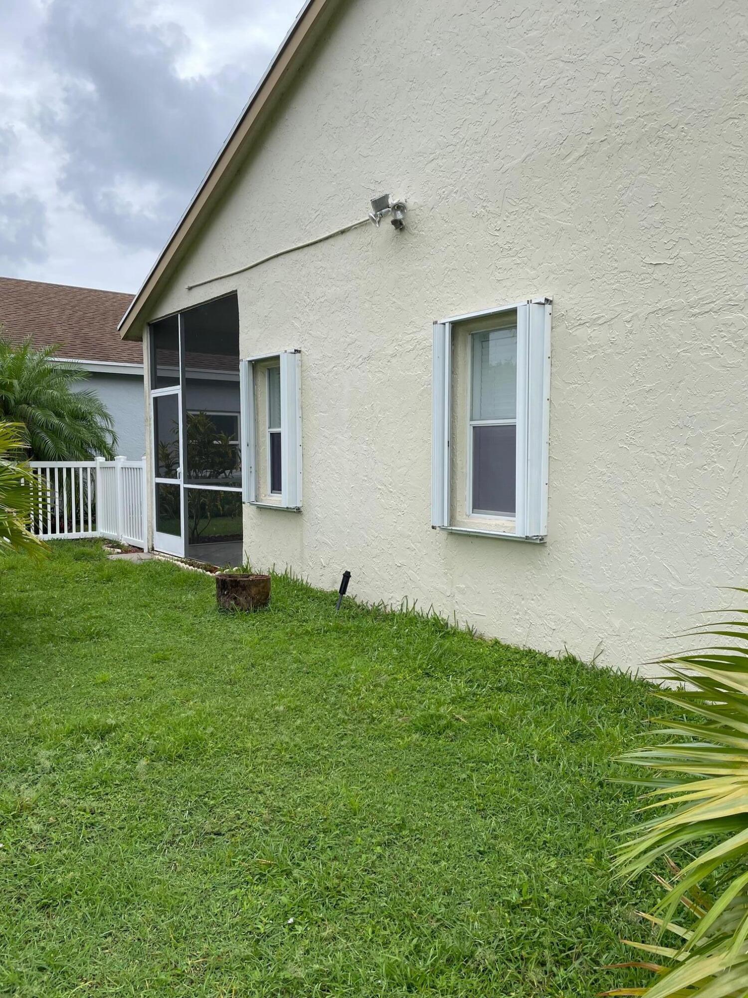 LANSDOWNE - Residential Lease
