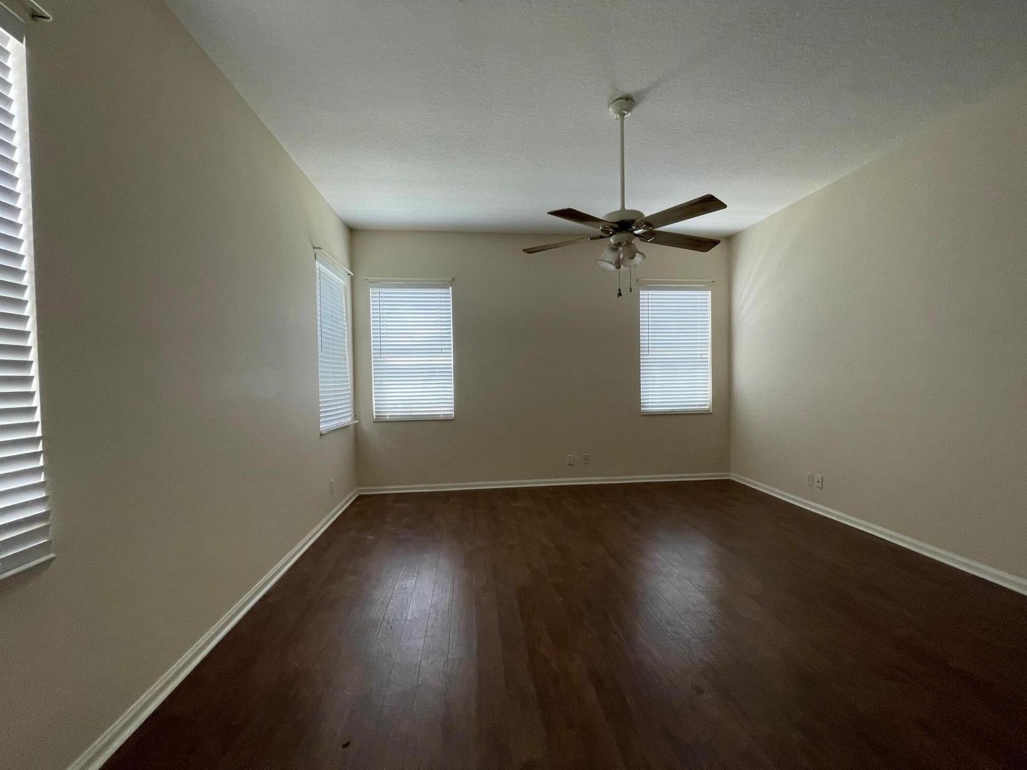 LANSDOWNE - Residential Lease