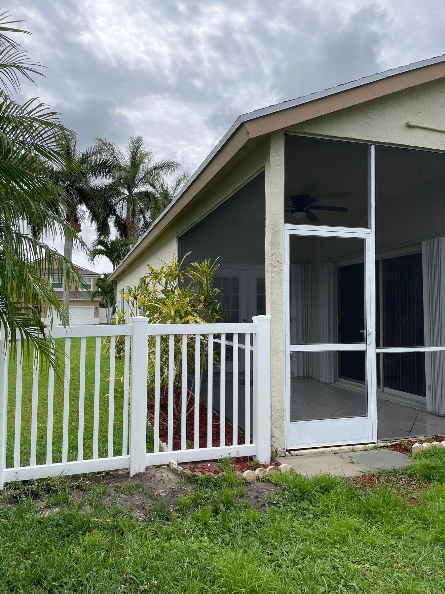 LANSDOWNE - Residential Lease