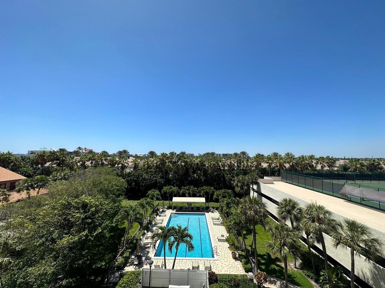 REGENCY HIGHLAND CLUB CONDO - Residential