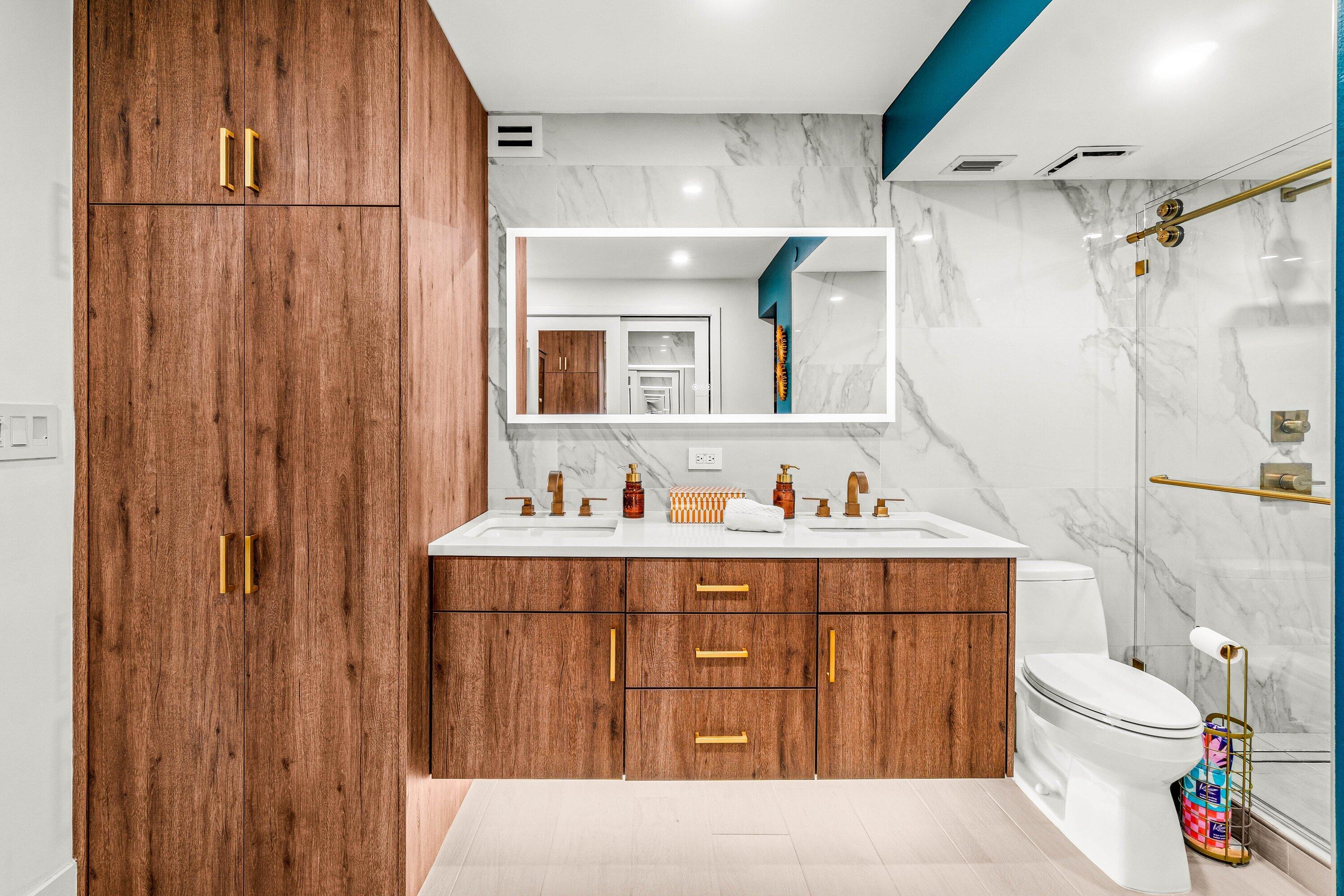 REGENCY HIGHLAND CLUB CONDO - Residential