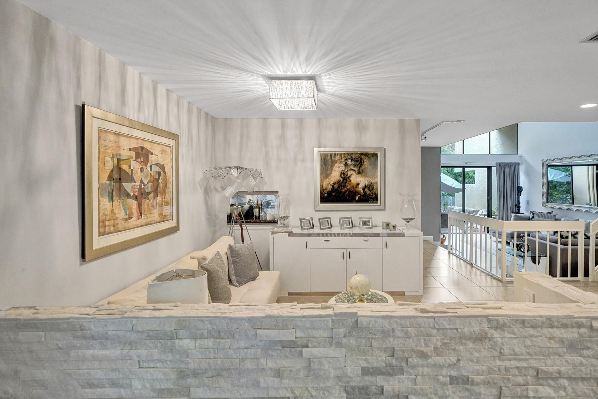 LANDS END - Residential Lease