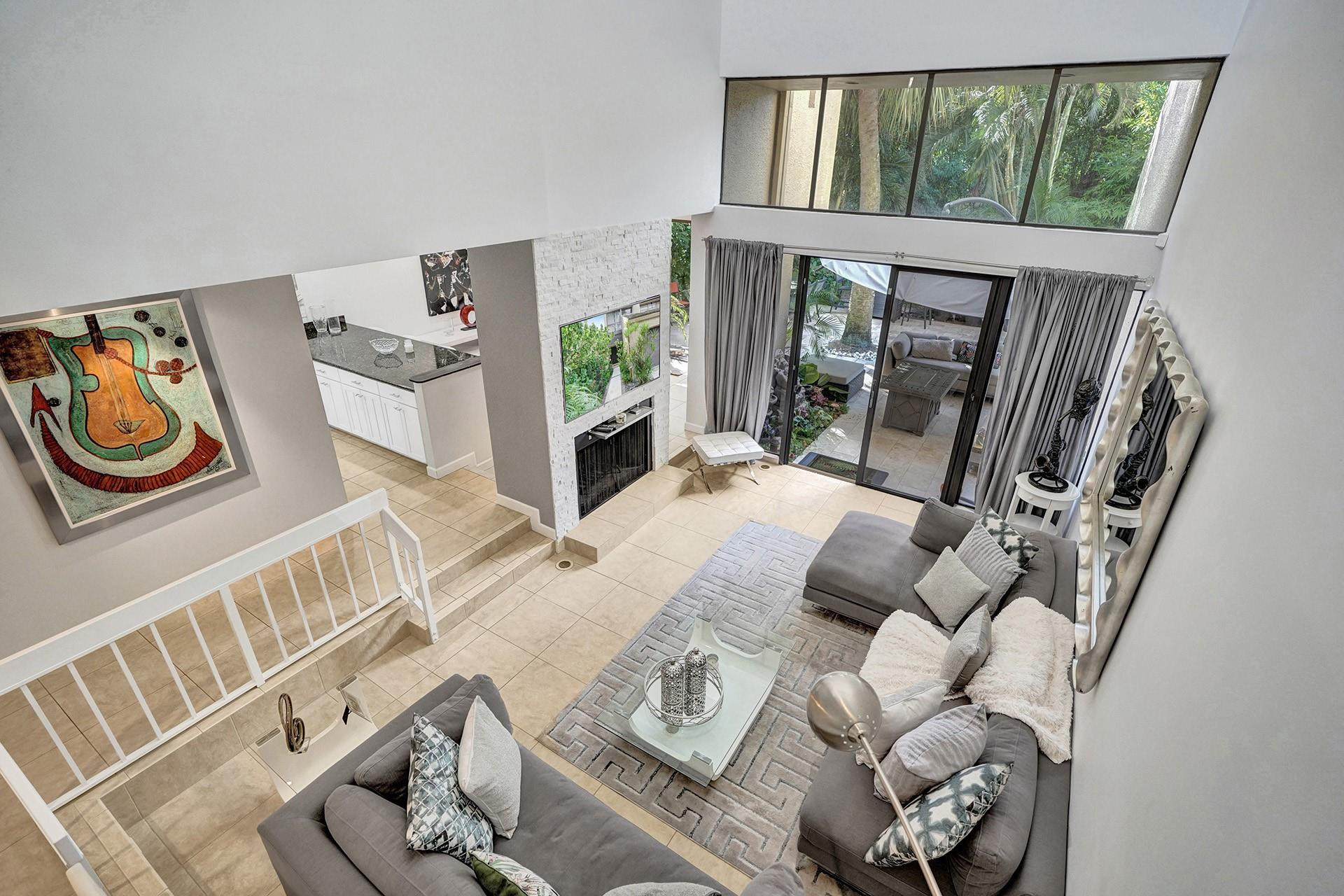 LANDS END - Residential Lease