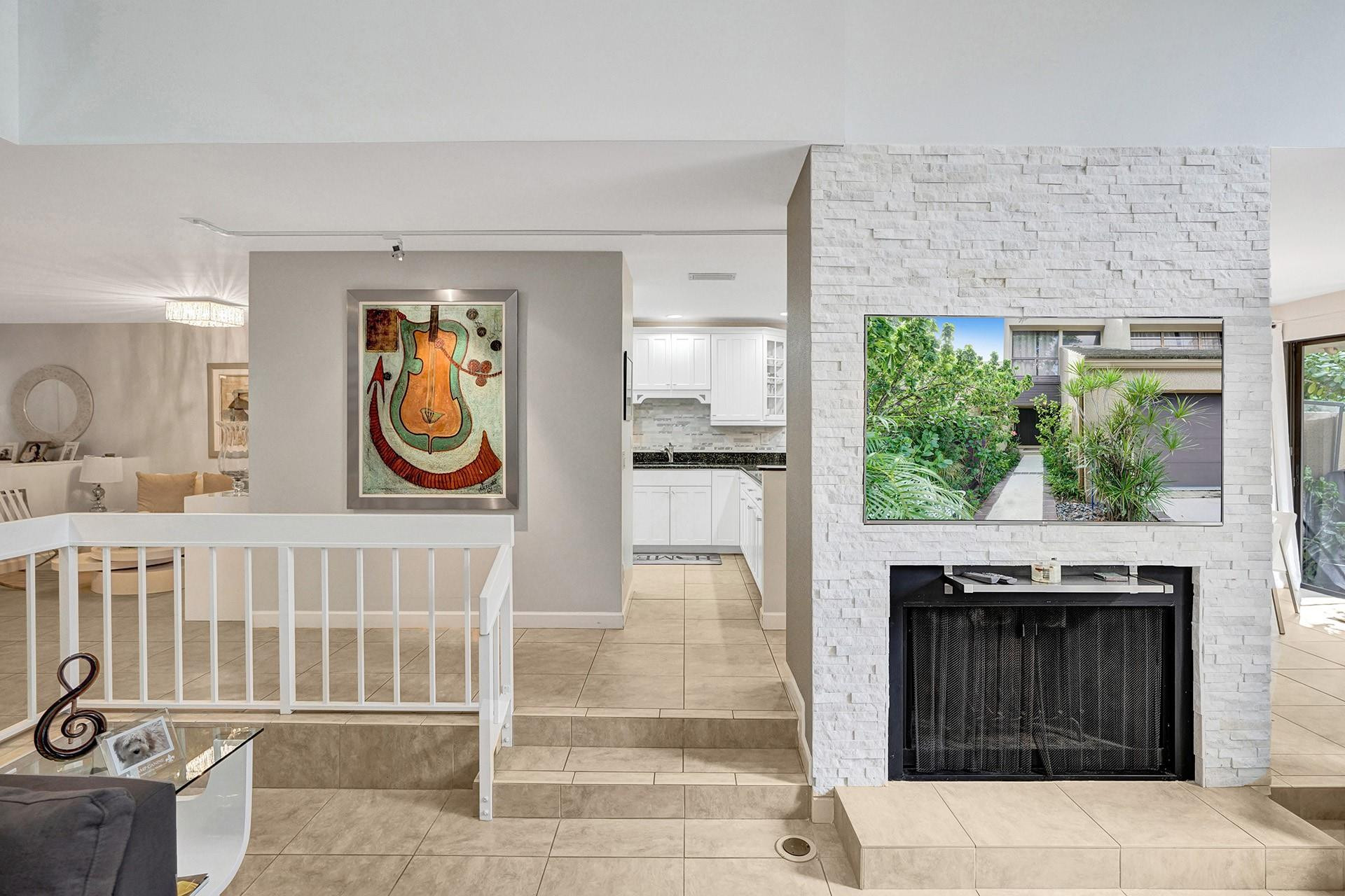 LANDS END - Residential Lease