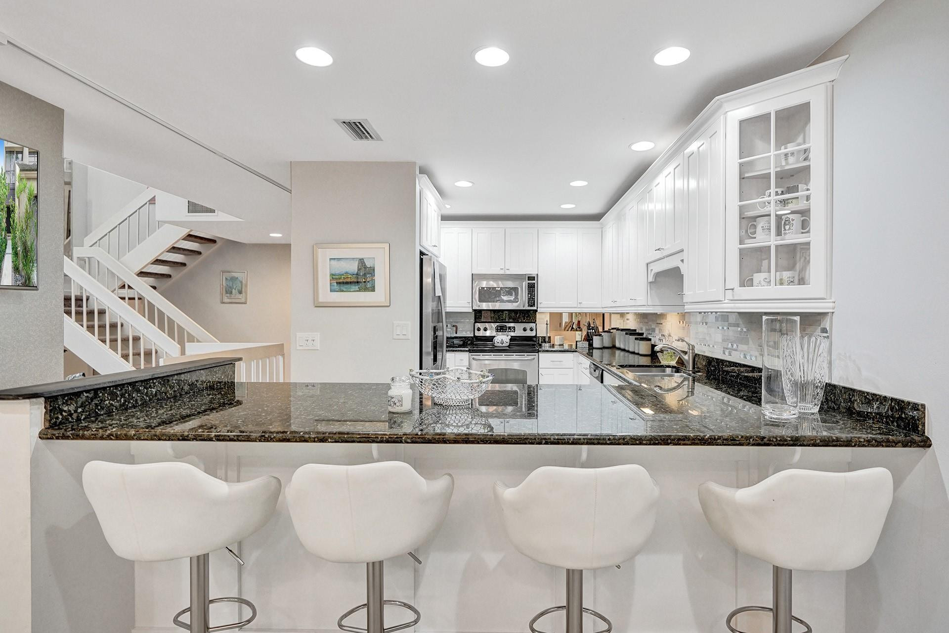 LANDS END - Residential Lease