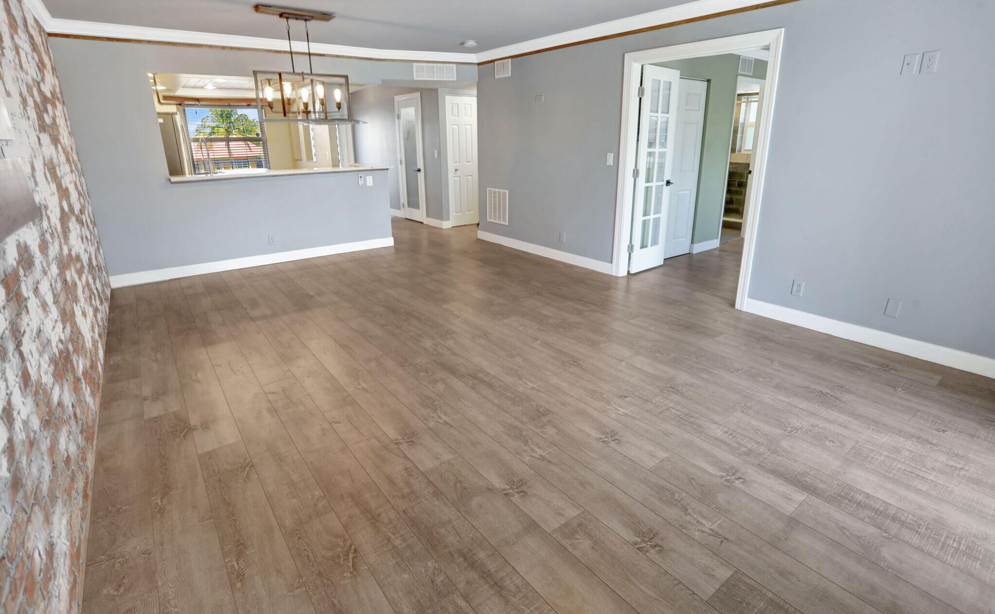PALM SPRINGS 2 - Residential