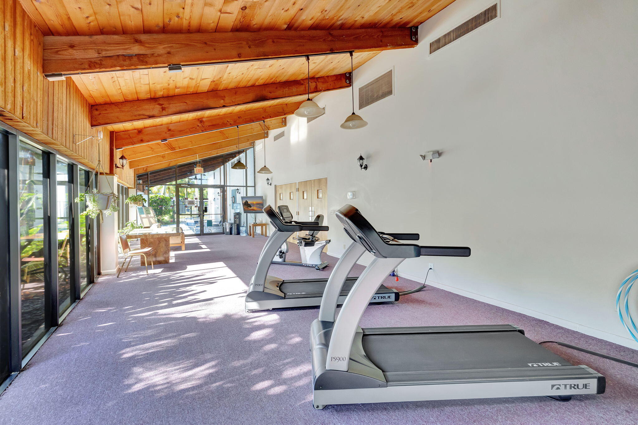 PALM SPRINGS 2 - Residential