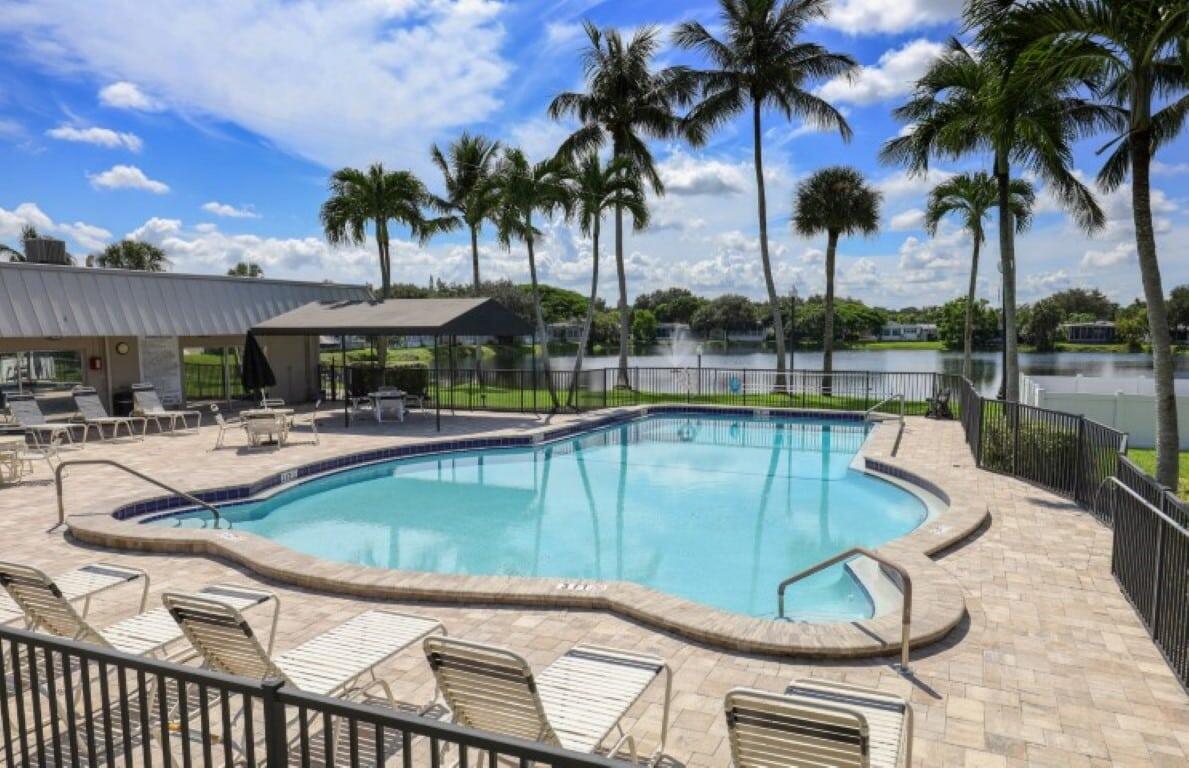 DEERFIELD LAKE MOBILE HOME PARK - Residential