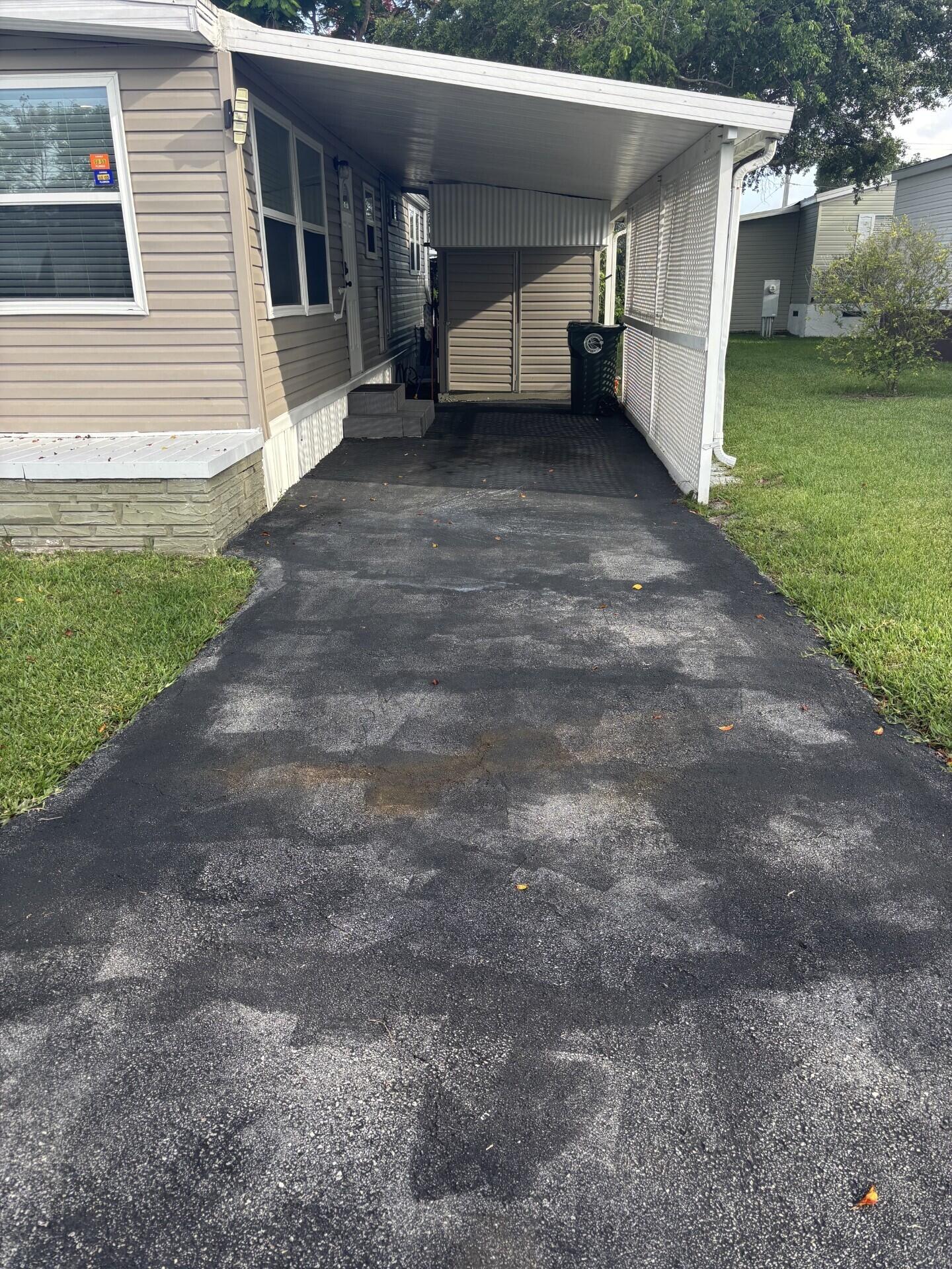 DEERFIELD LAKE MOBILE HOME PARK - Residential