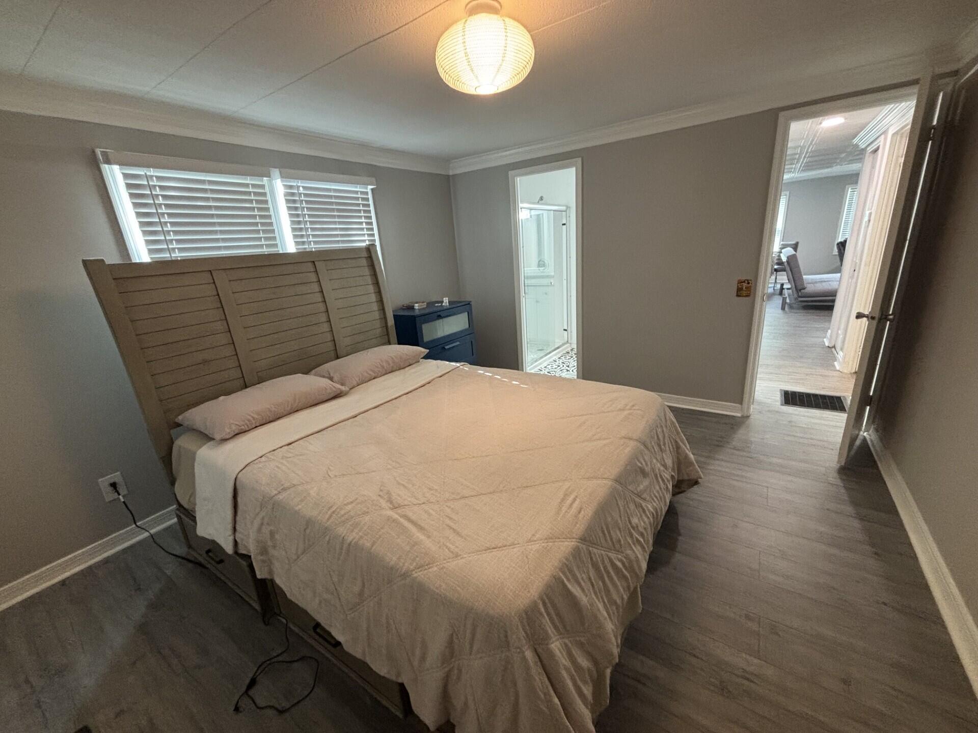 DEERFIELD LAKE MOBILE HOME PARK - Residential