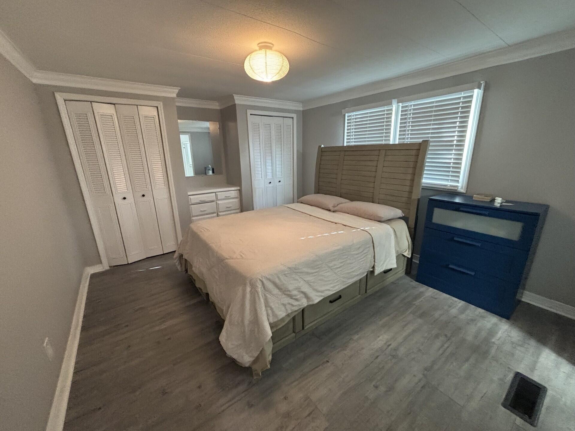 DEERFIELD LAKE MOBILE HOME PARK - Residential