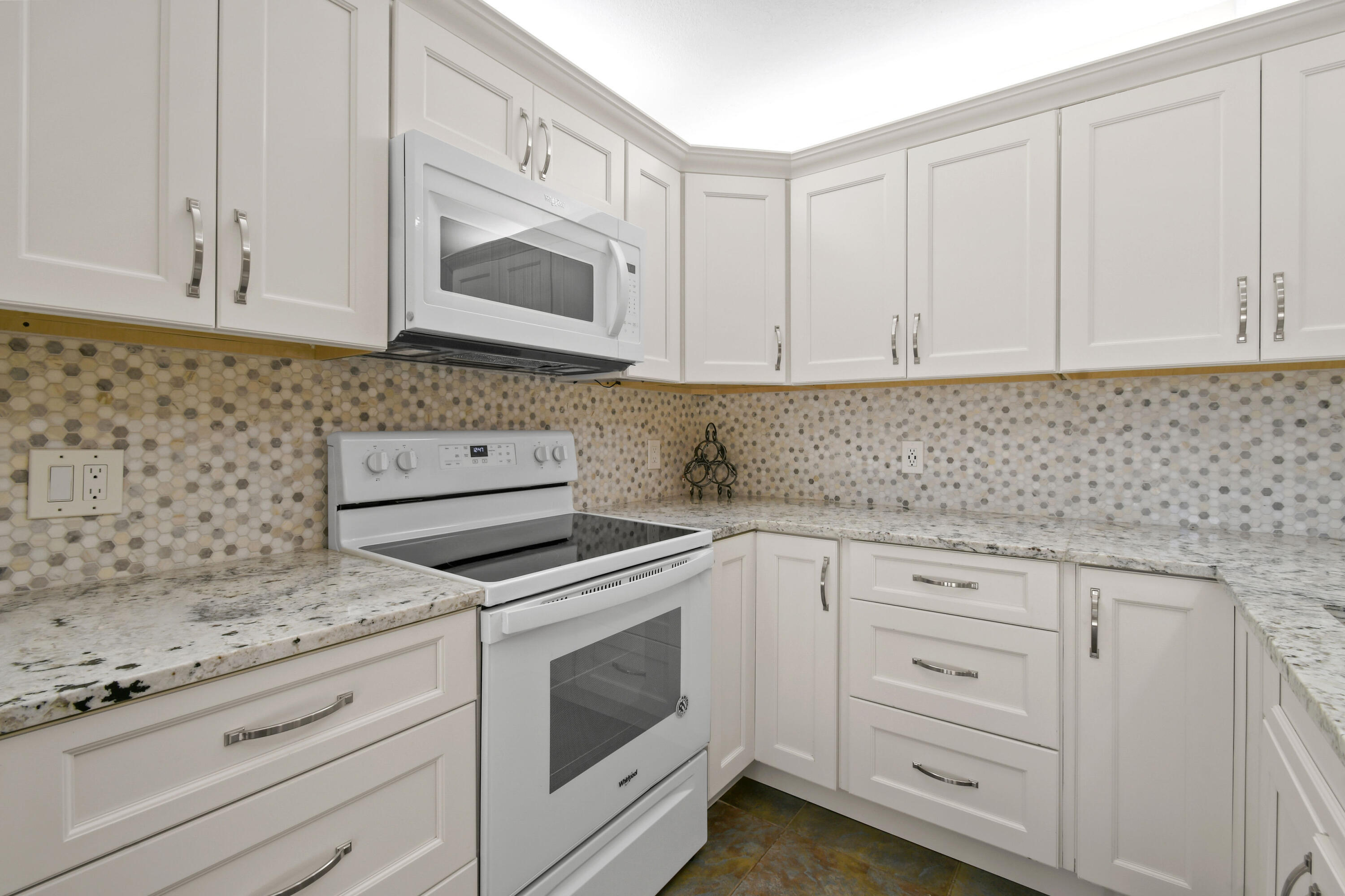 LAKES AT THE BLUFFS - Residential Lease