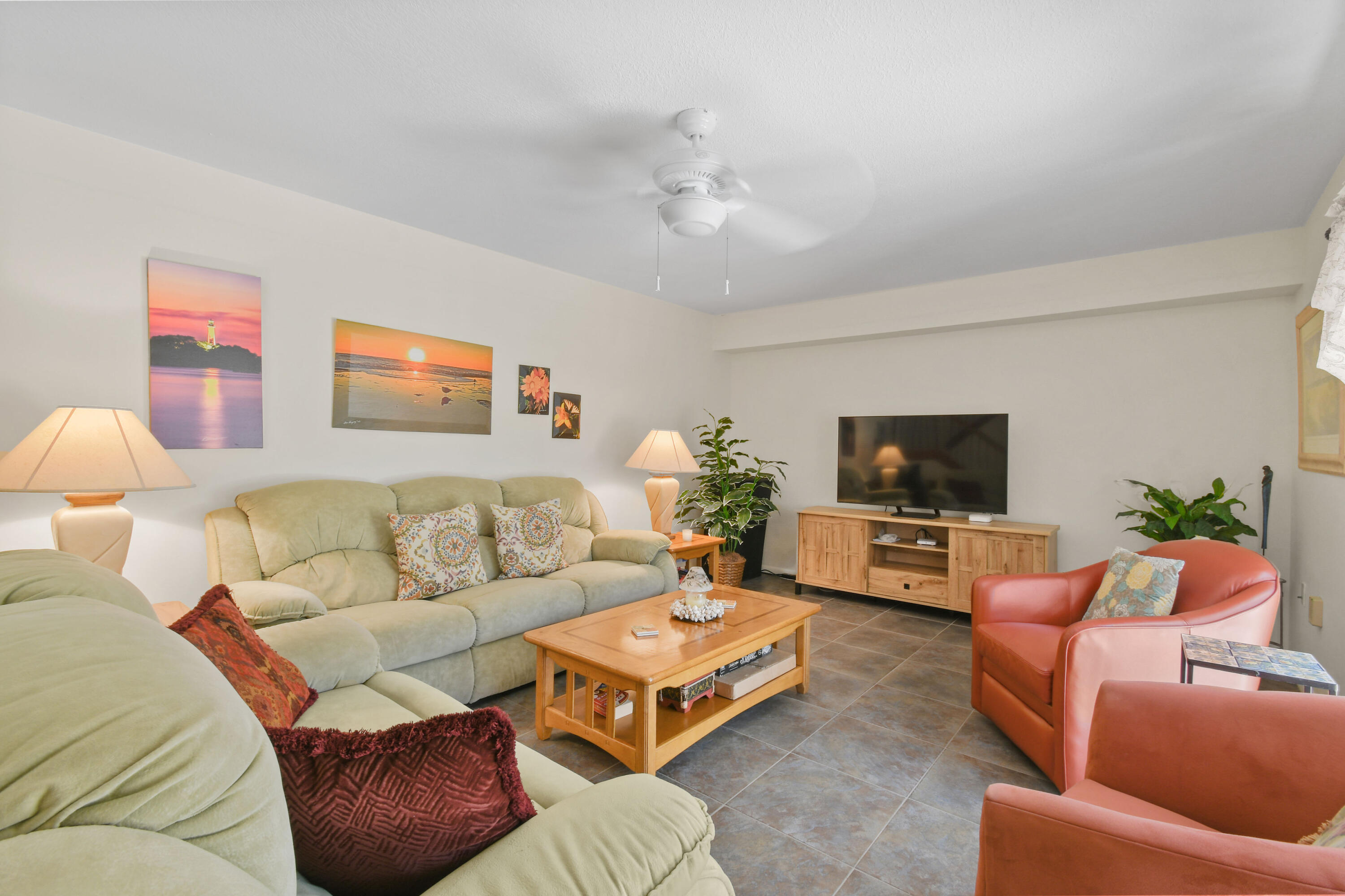 LAKES AT THE BLUFFS - Residential Lease