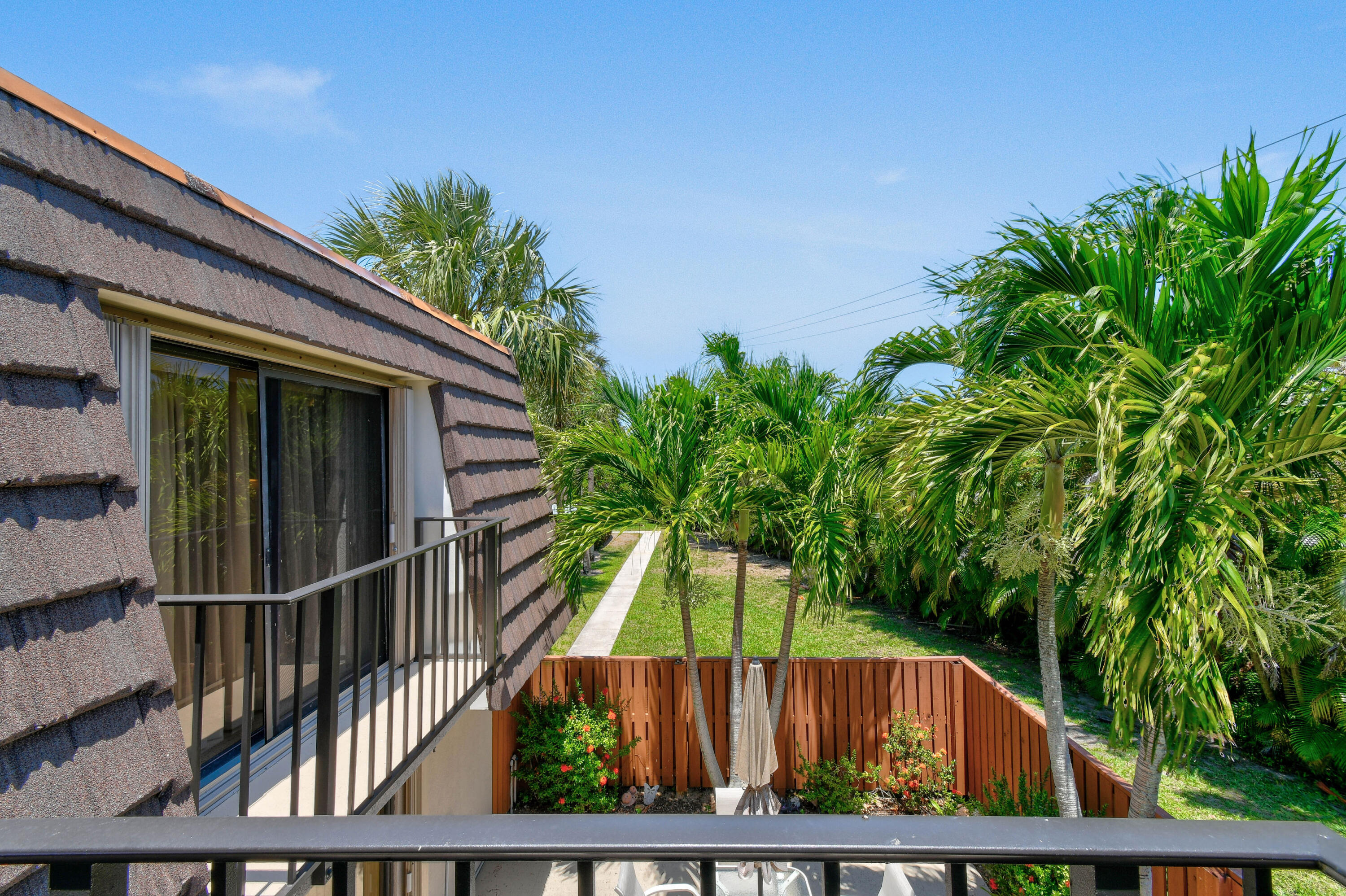 LAKES AT THE BLUFFS - Residential Lease