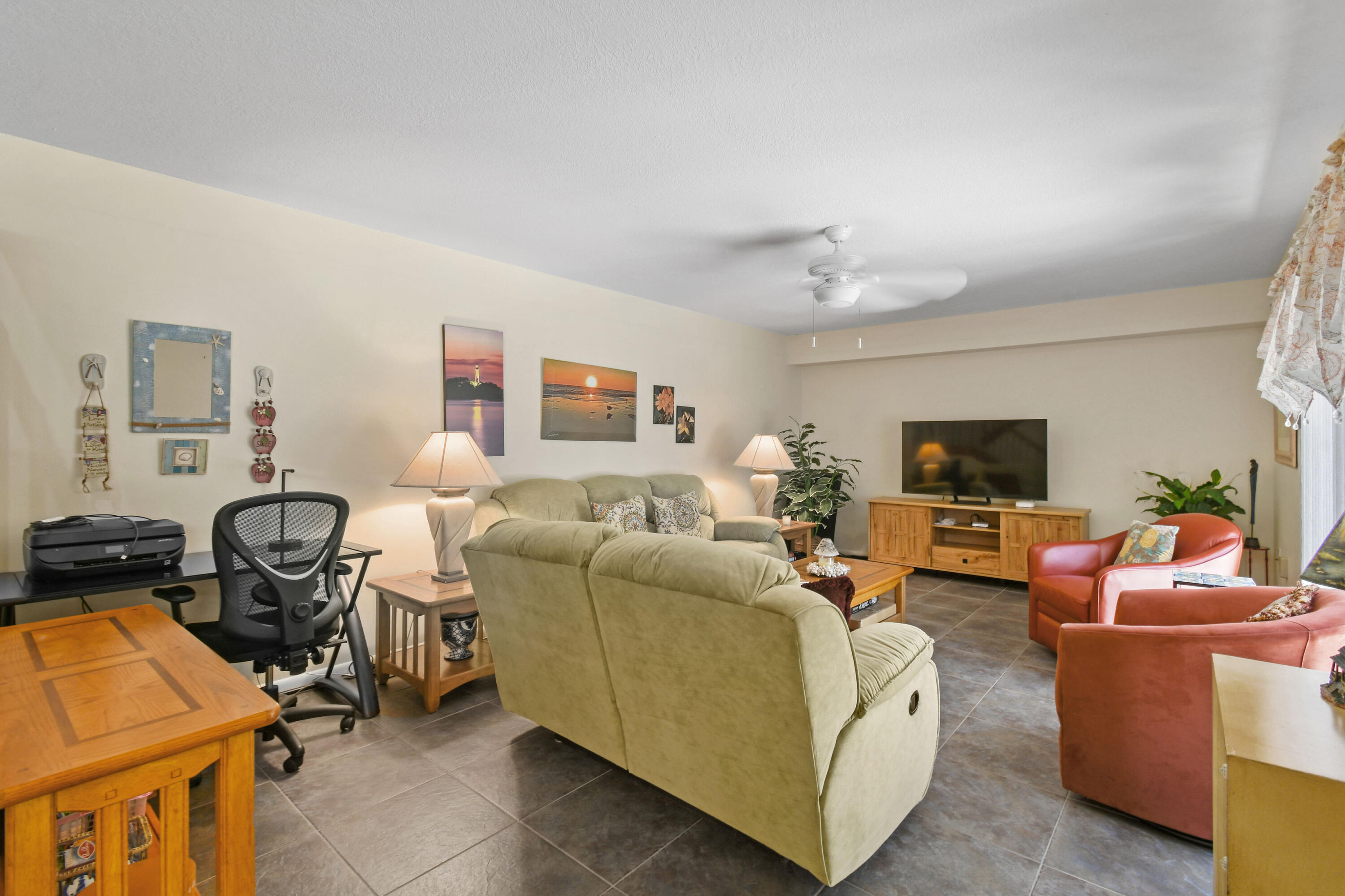 LAKES AT THE BLUFFS - Residential Lease