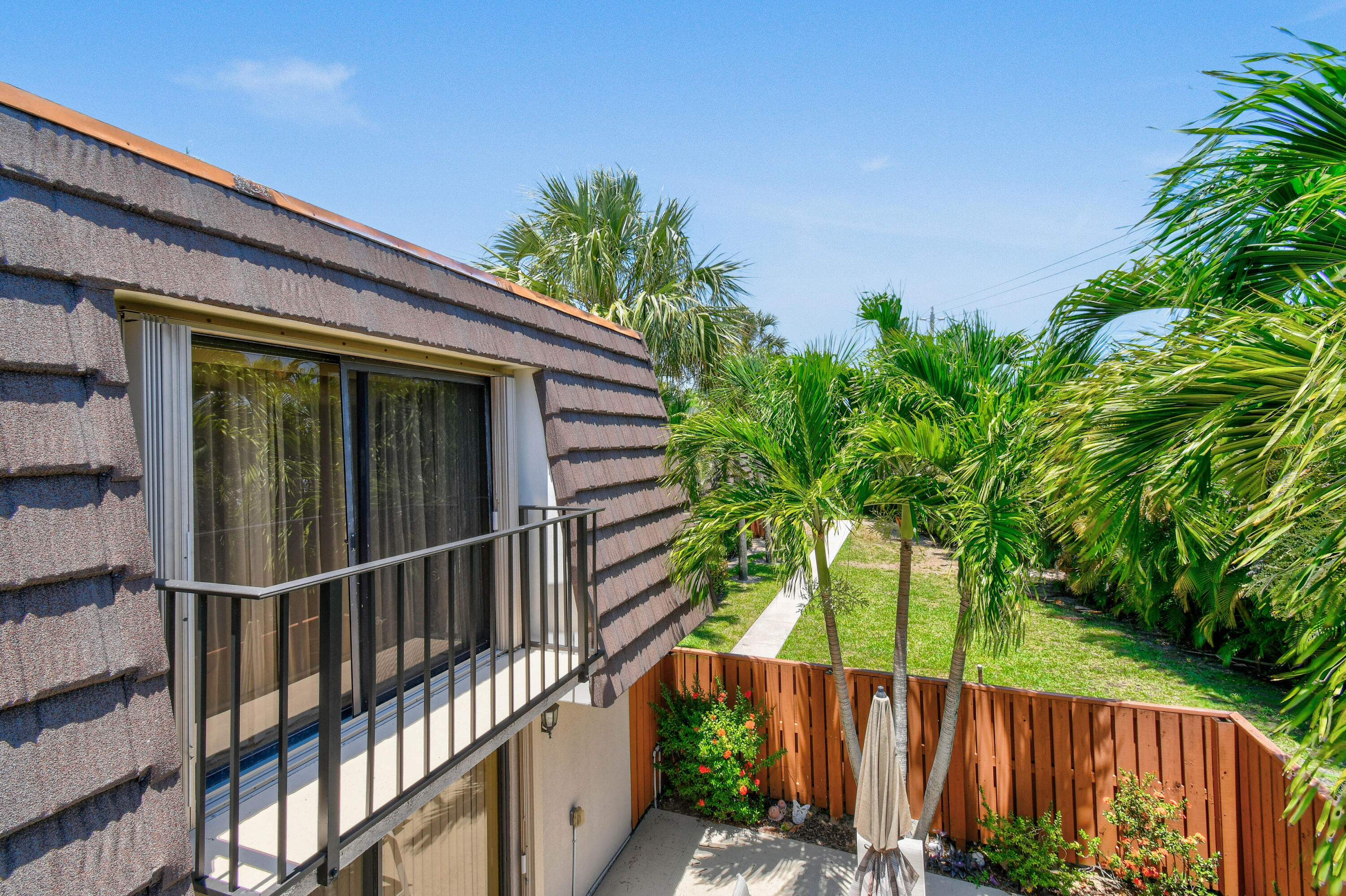 LAKES AT THE BLUFFS - Residential Lease
