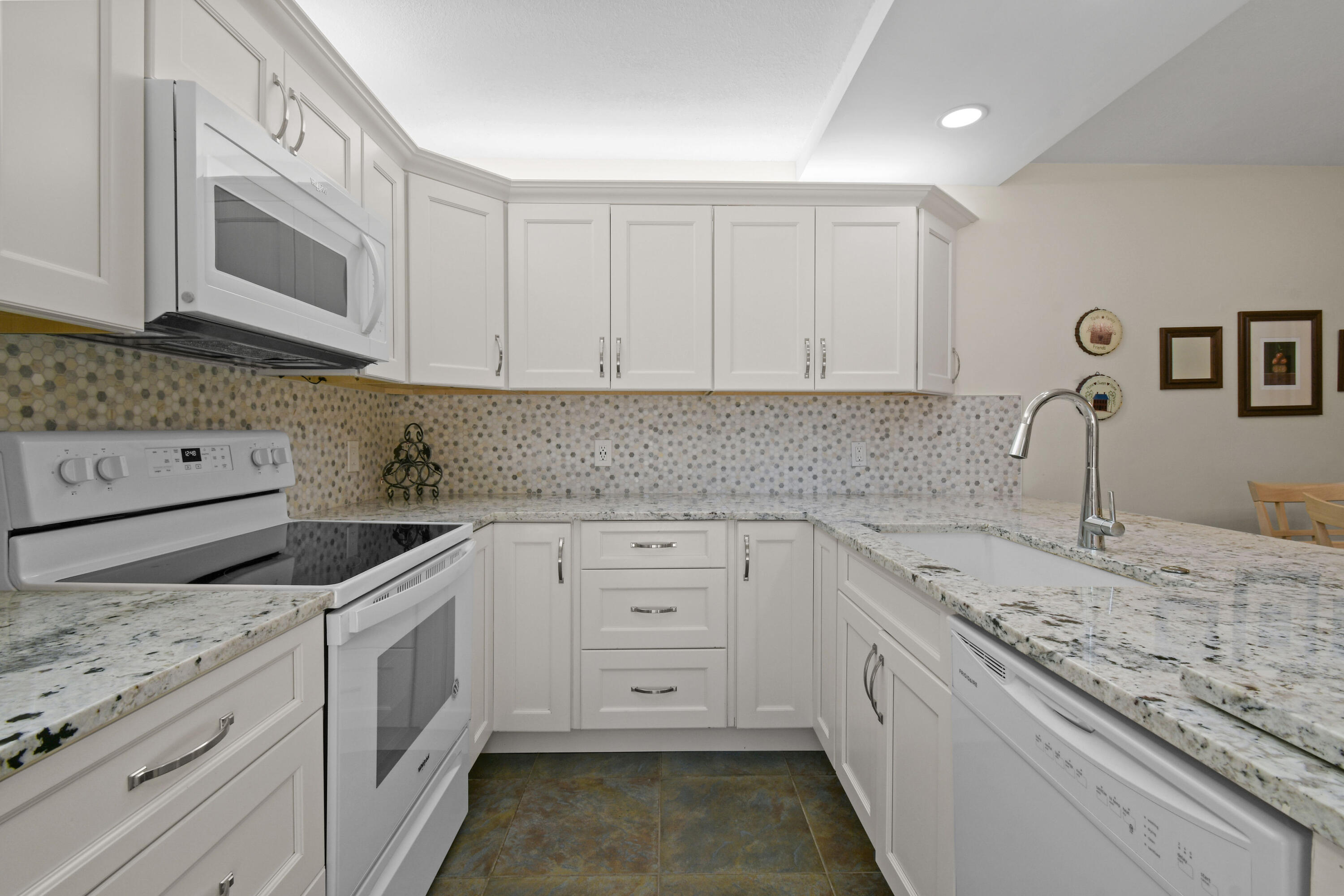 LAKES AT THE BLUFFS - Residential Lease