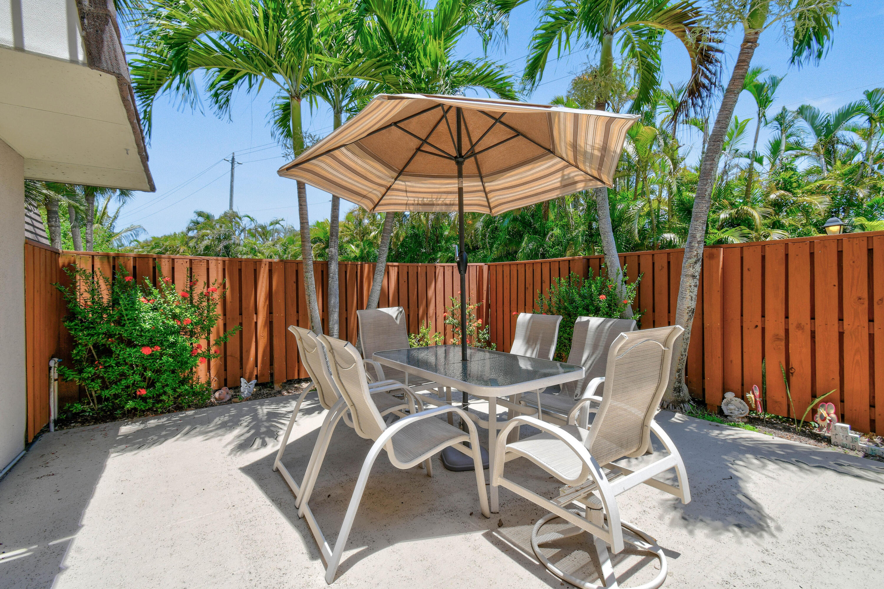 LAKES AT THE BLUFFS - Residential Lease