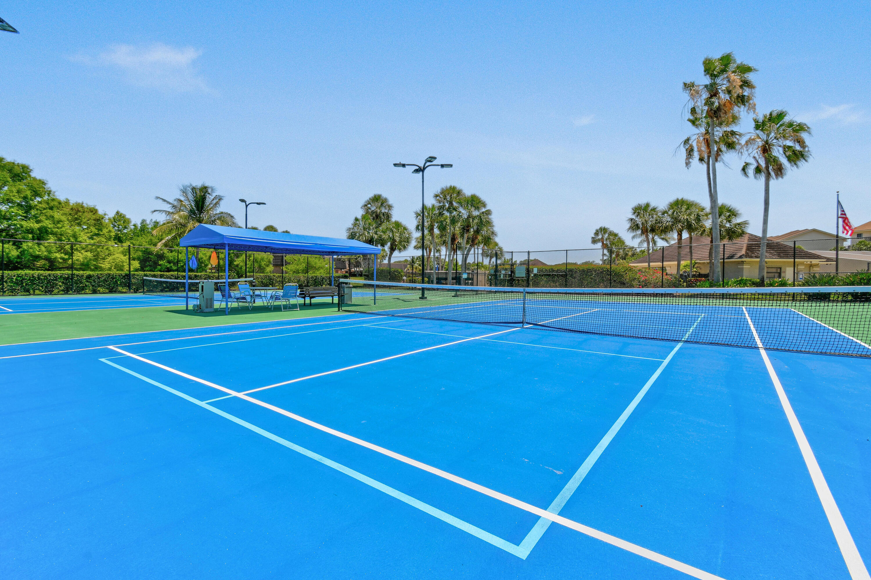 LAKES AT THE BLUFFS - Residential Lease