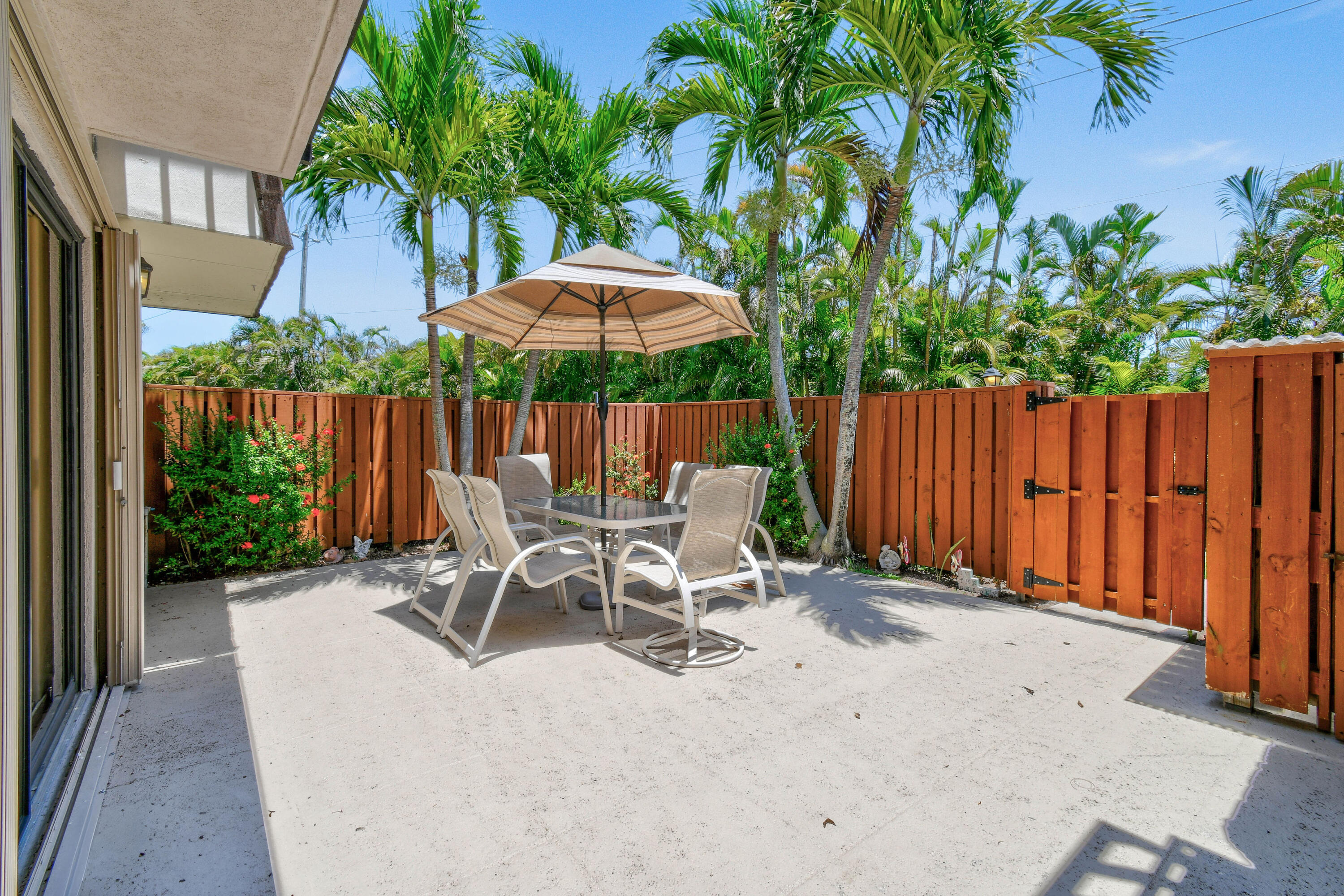 LAKES AT THE BLUFFS - Residential Lease