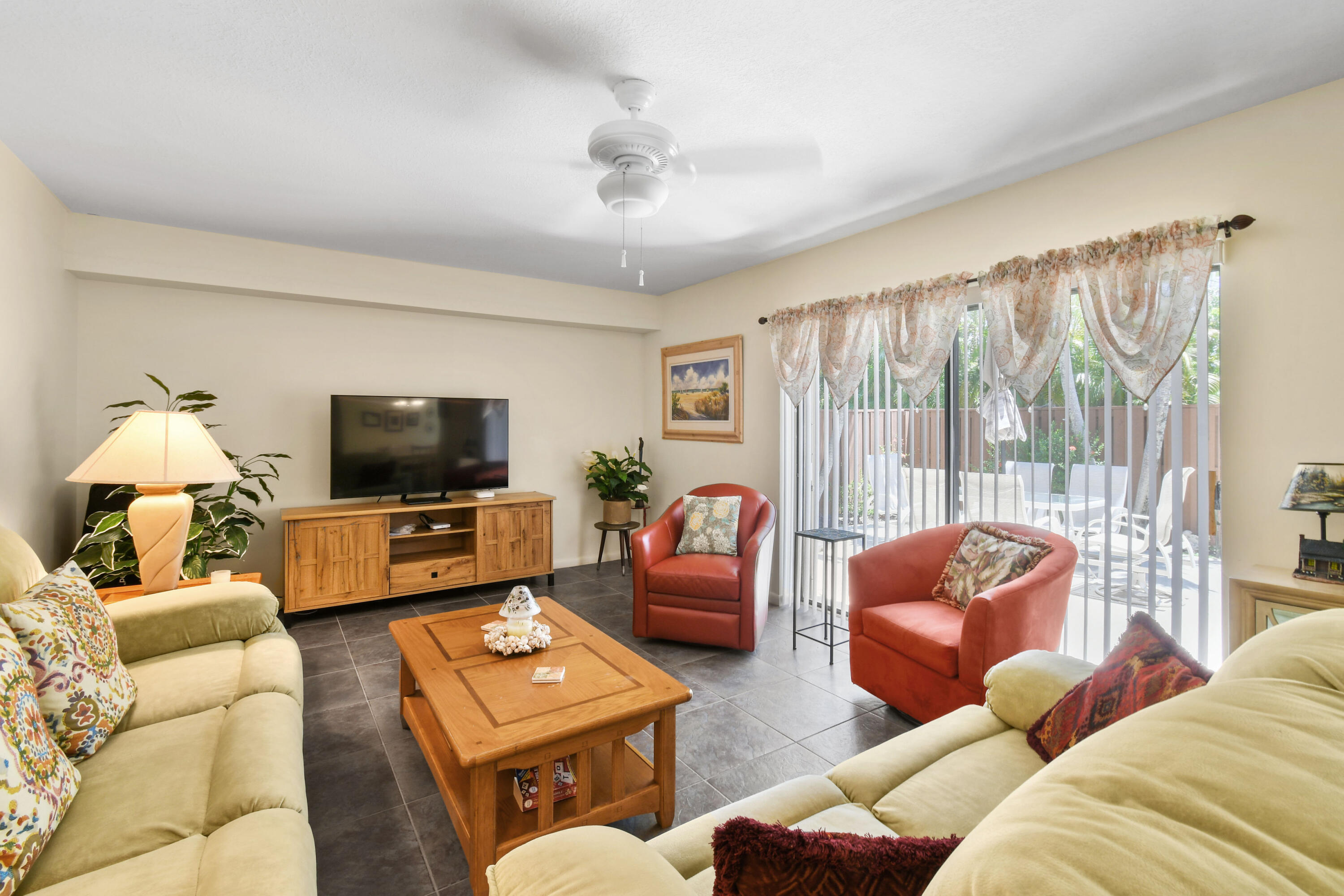 LAKES AT THE BLUFFS - Residential Lease