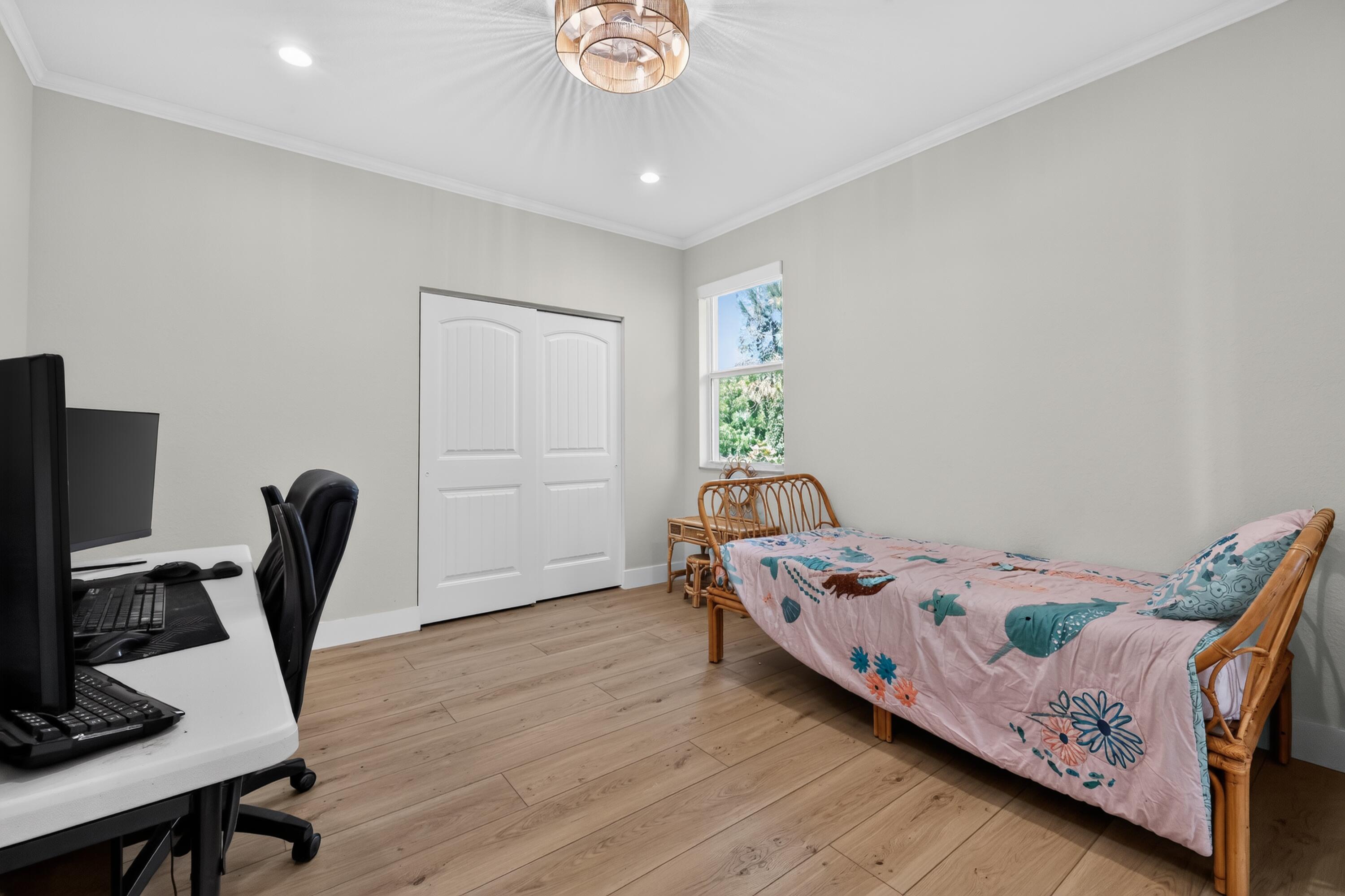 LIMESTONE CAY - Residential