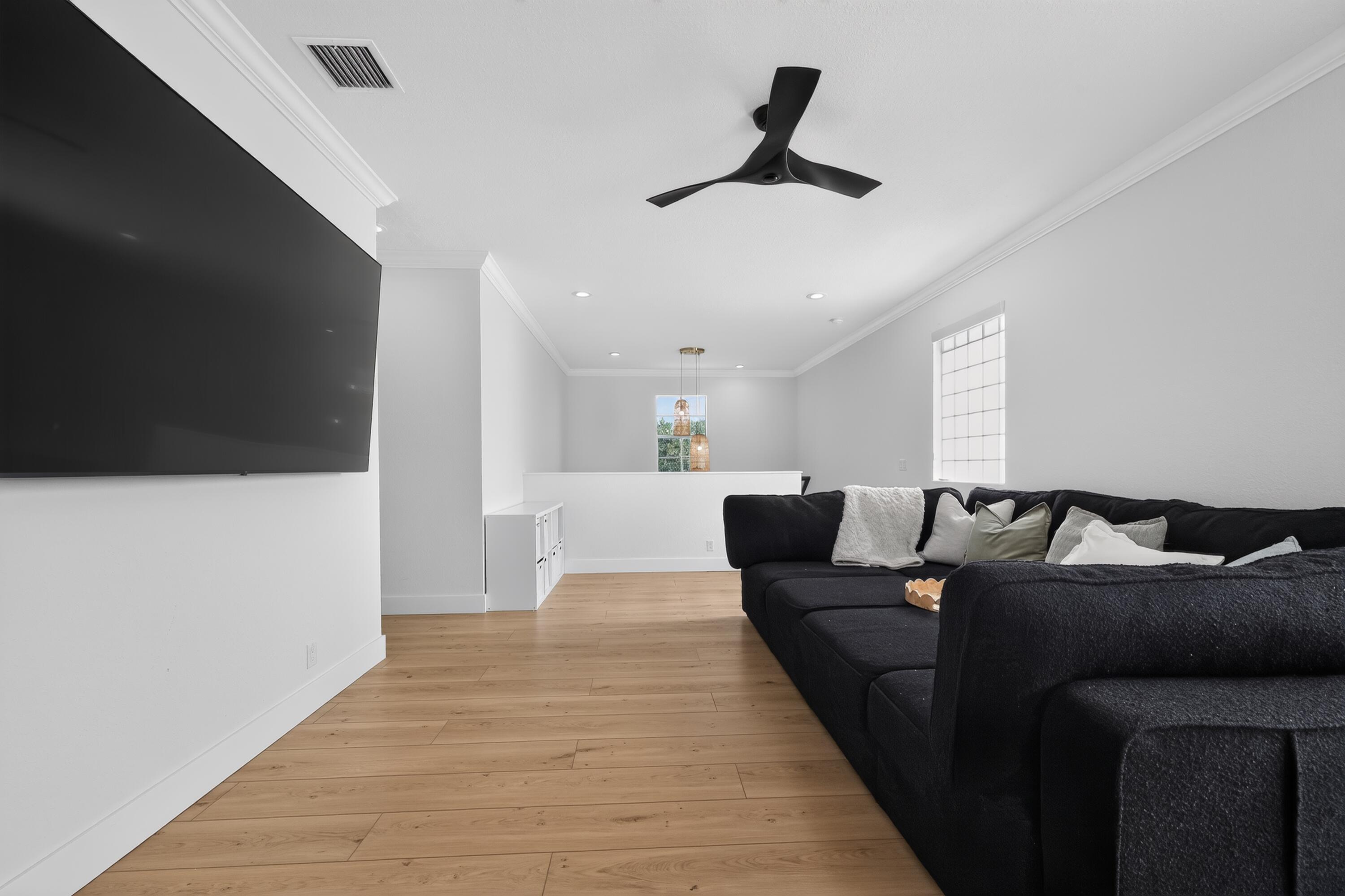 LIMESTONE CAY - Residential