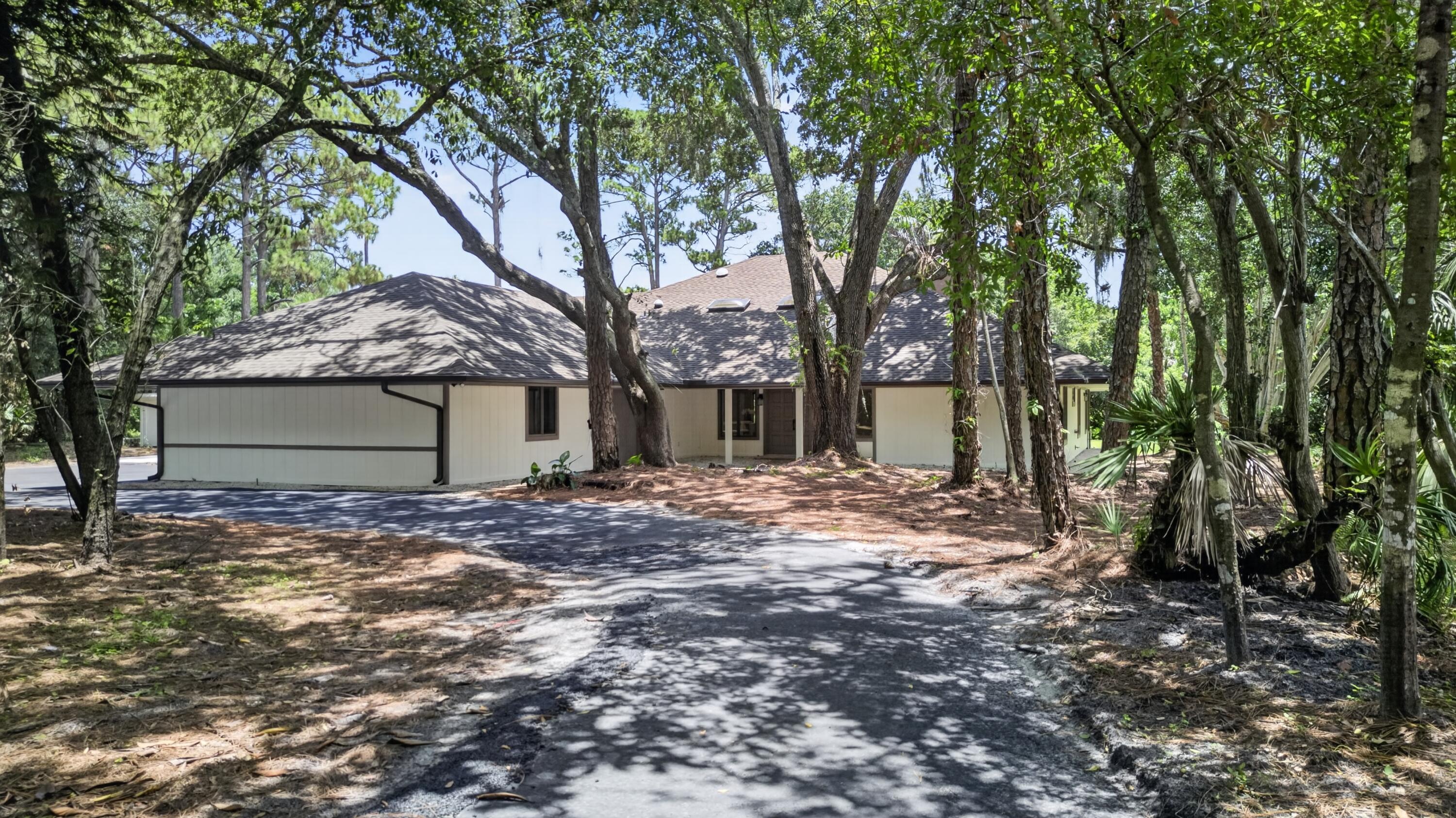 CRANE CREEK COUNTRY CLUB - Residential