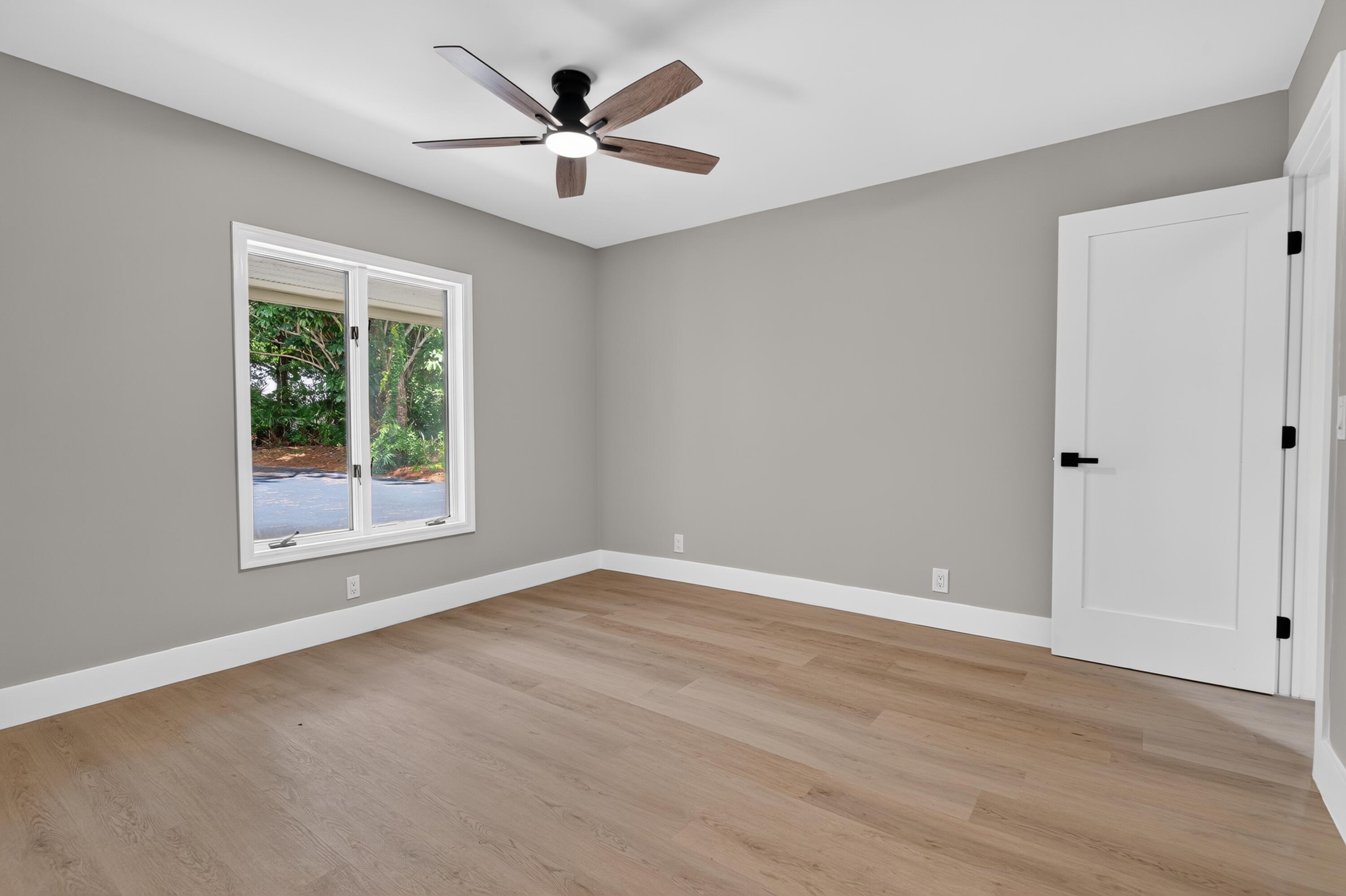 CRANE CREEK COUNTRY CLUB - Residential