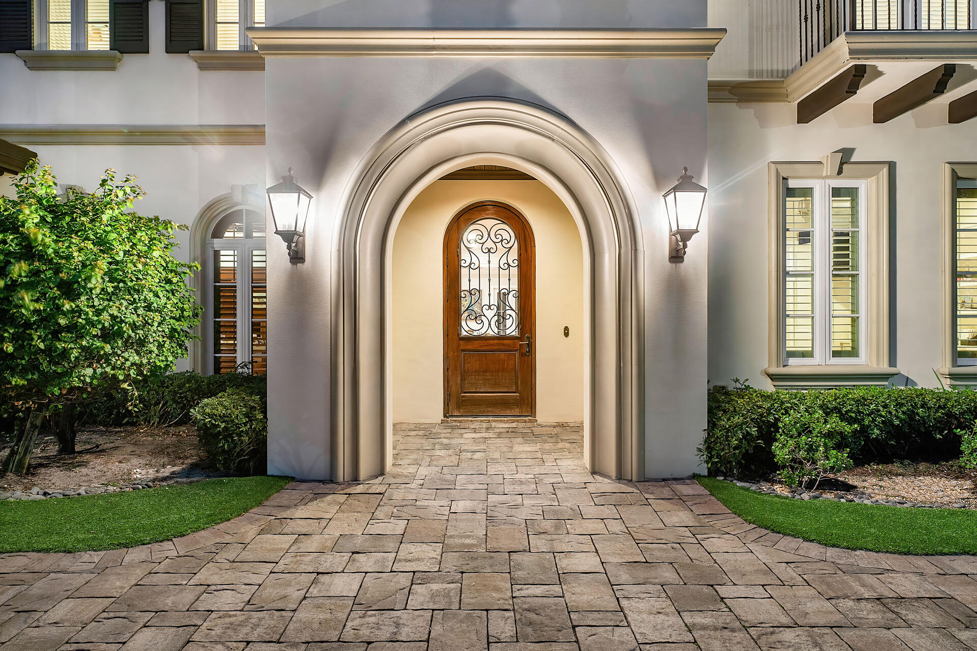 ROYAL PALM YACHT & COUNTRY CLUB - Residential