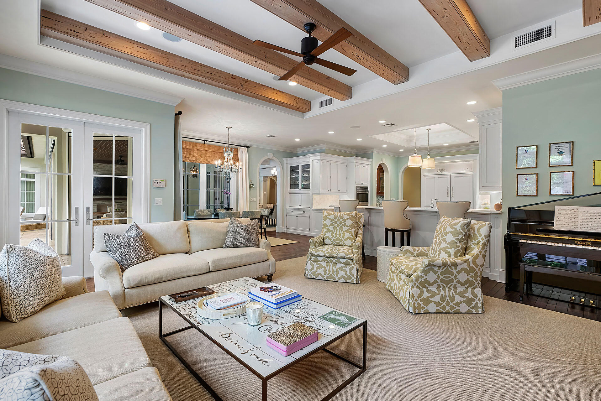 ROYAL PALM YACHT & COUNTRY CLUB - Residential