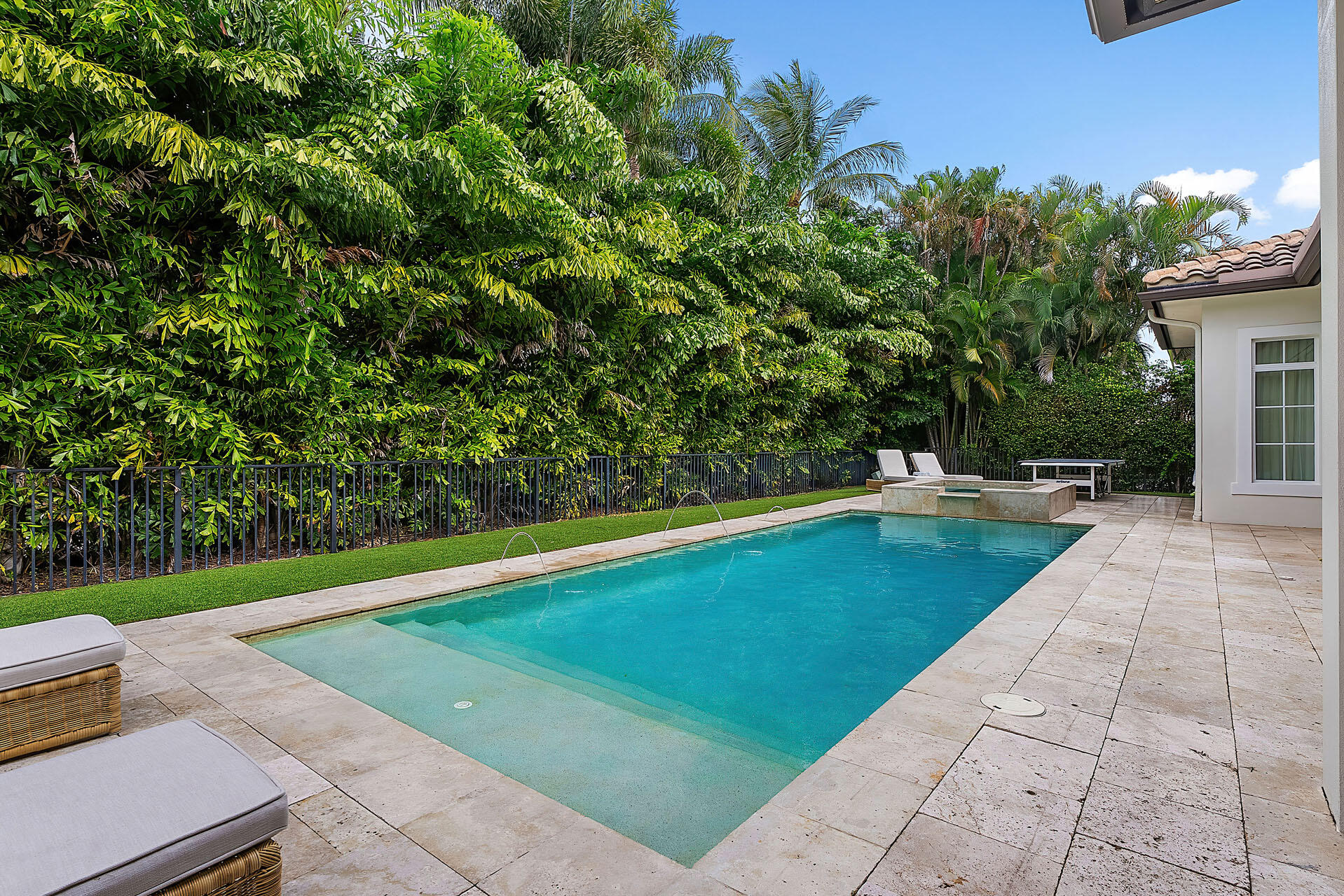 ROYAL PALM YACHT & COUNTRY CLUB - Residential