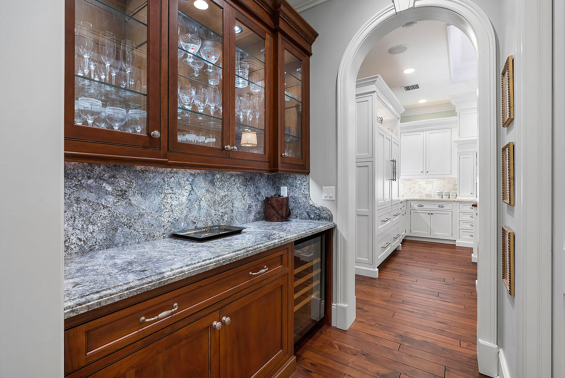 ROYAL PALM YACHT & COUNTRY CLUB - Residential
