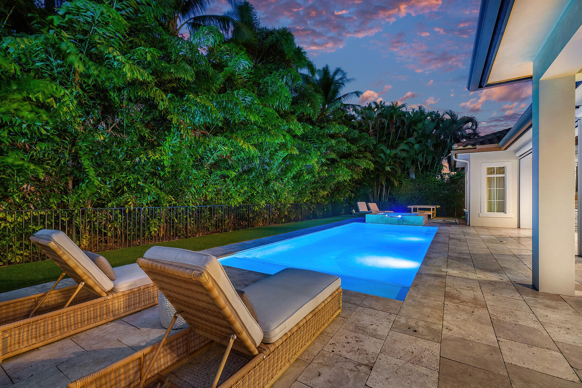 ROYAL PALM YACHT & COUNTRY CLUB - Residential