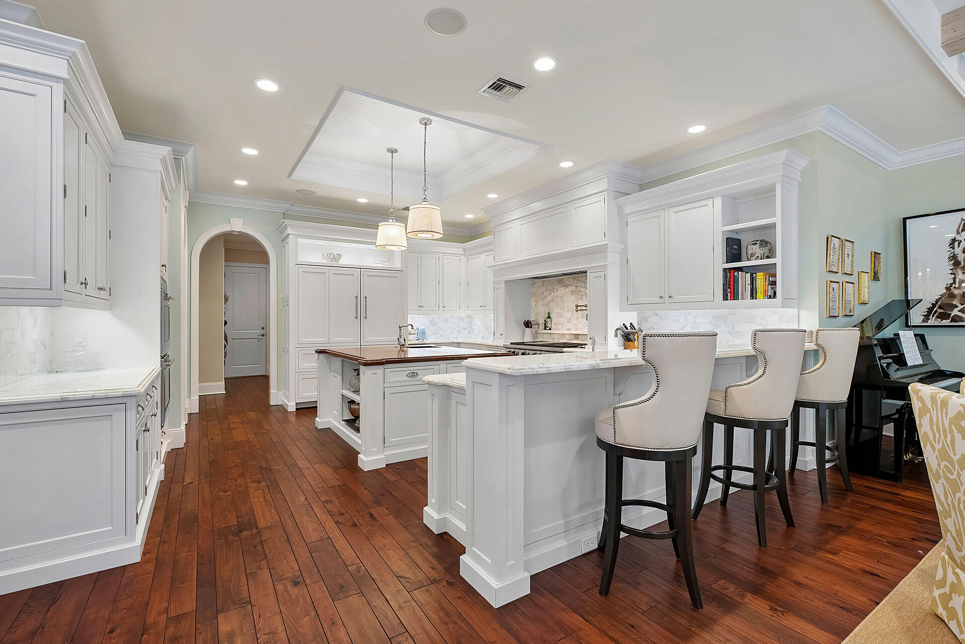 ROYAL PALM YACHT & COUNTRY CLUB - Residential