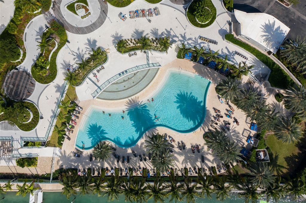 FLAMINGO SOUTH BEACH I CONDO - Residential Lease