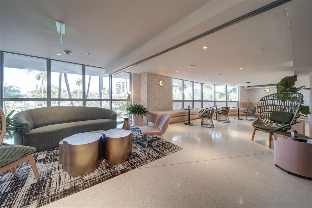 FLAMINGO SOUTH BEACH I CONDO - Residential Lease