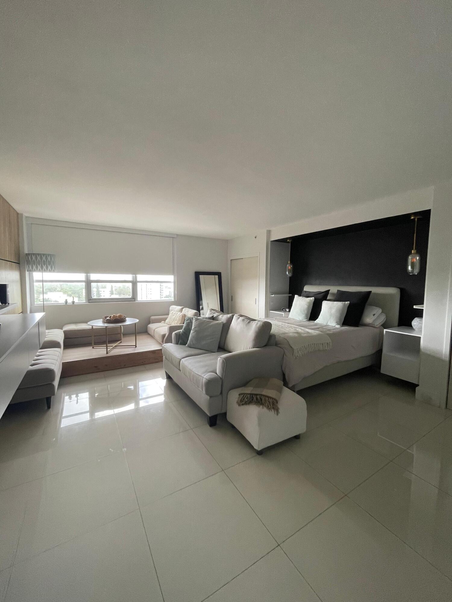 FLAMINGO SOUTH BEACH I CONDO - Residential Lease