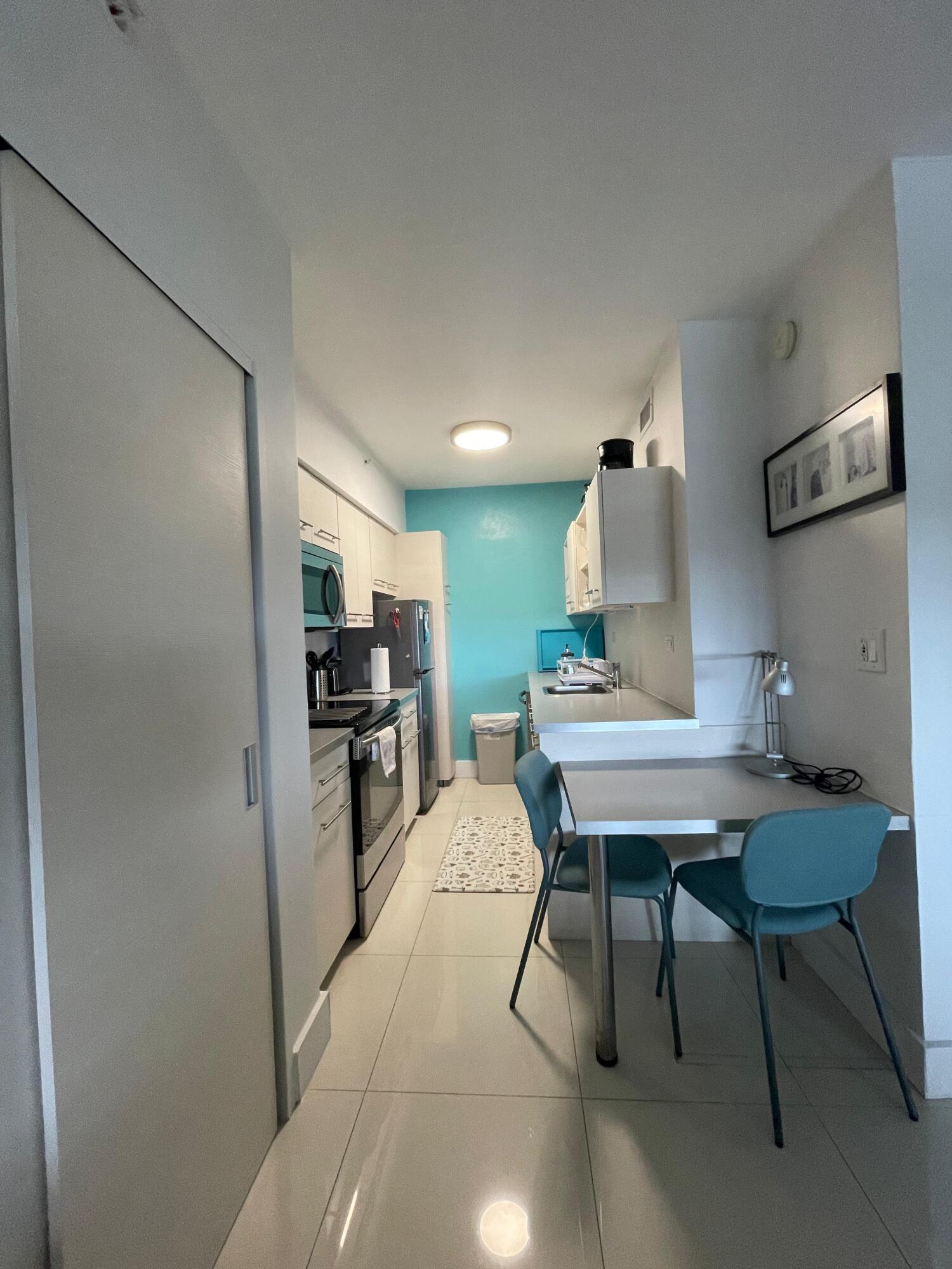 FLAMINGO SOUTH BEACH I CONDO - Residential Lease