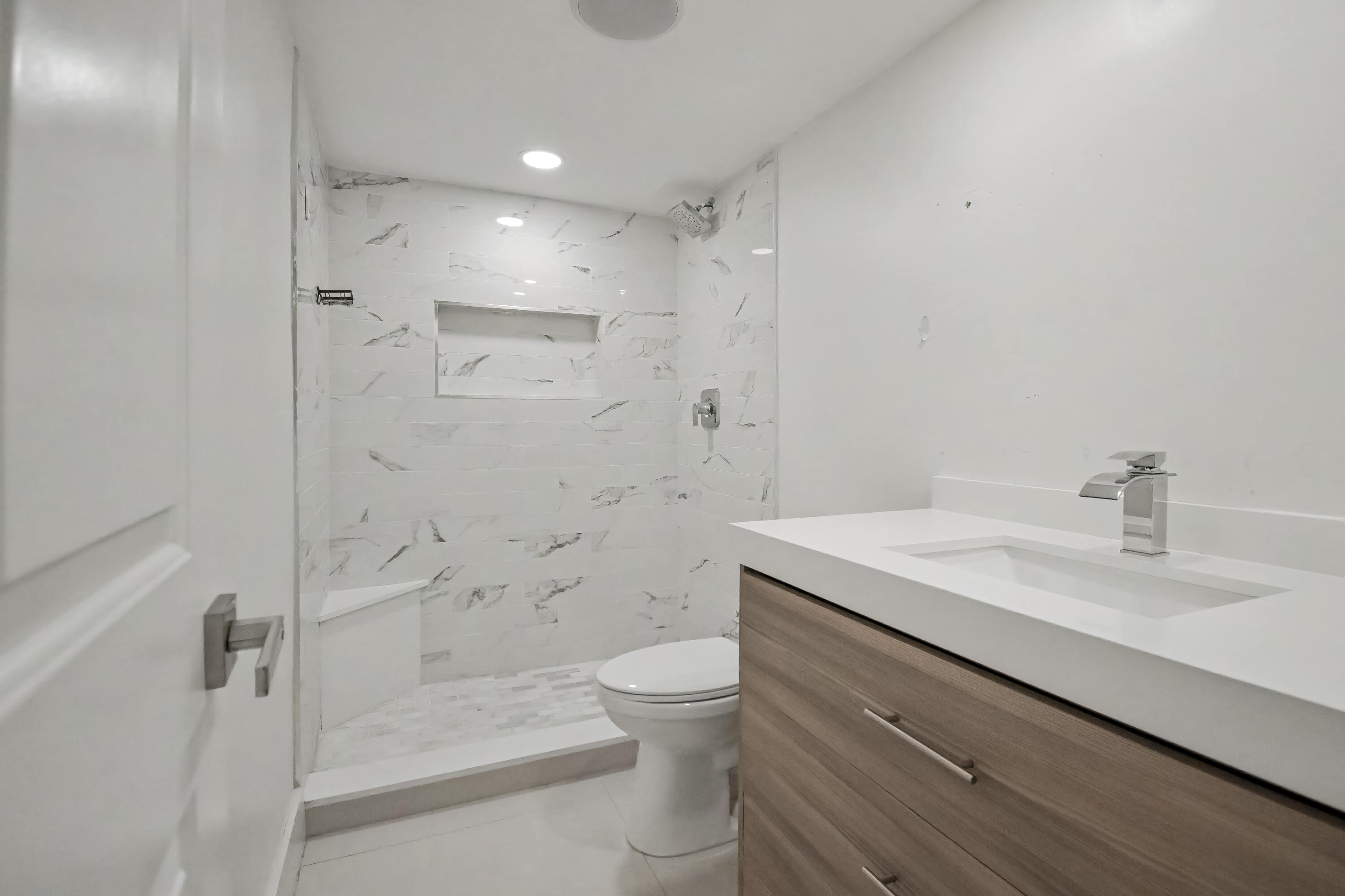 BOCA ENTRADA 1 condo unit  305 - Residential Lease